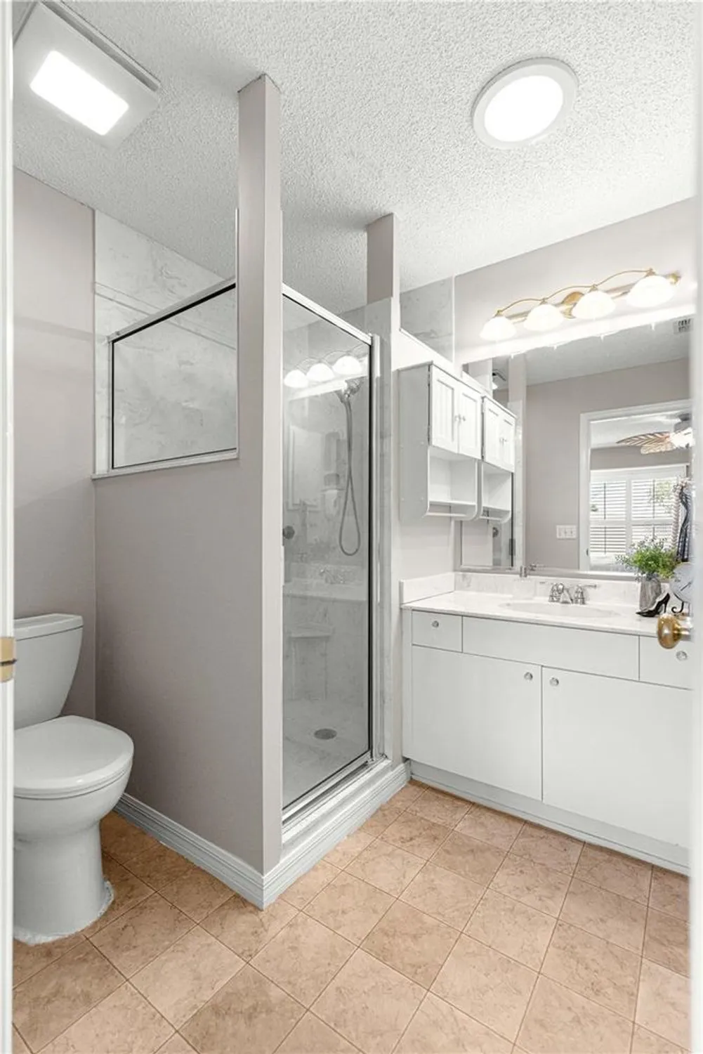 Property Slideshow image 19 of 42 | 748 hernandez dr, The Villages, FL, 32159