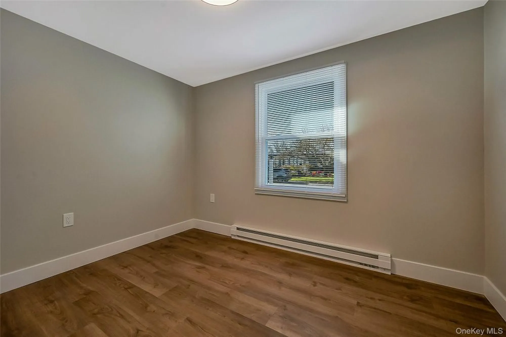 Property Slideshow image 22 of 40 | 23 limetree dr, Manorville, NY, 11949