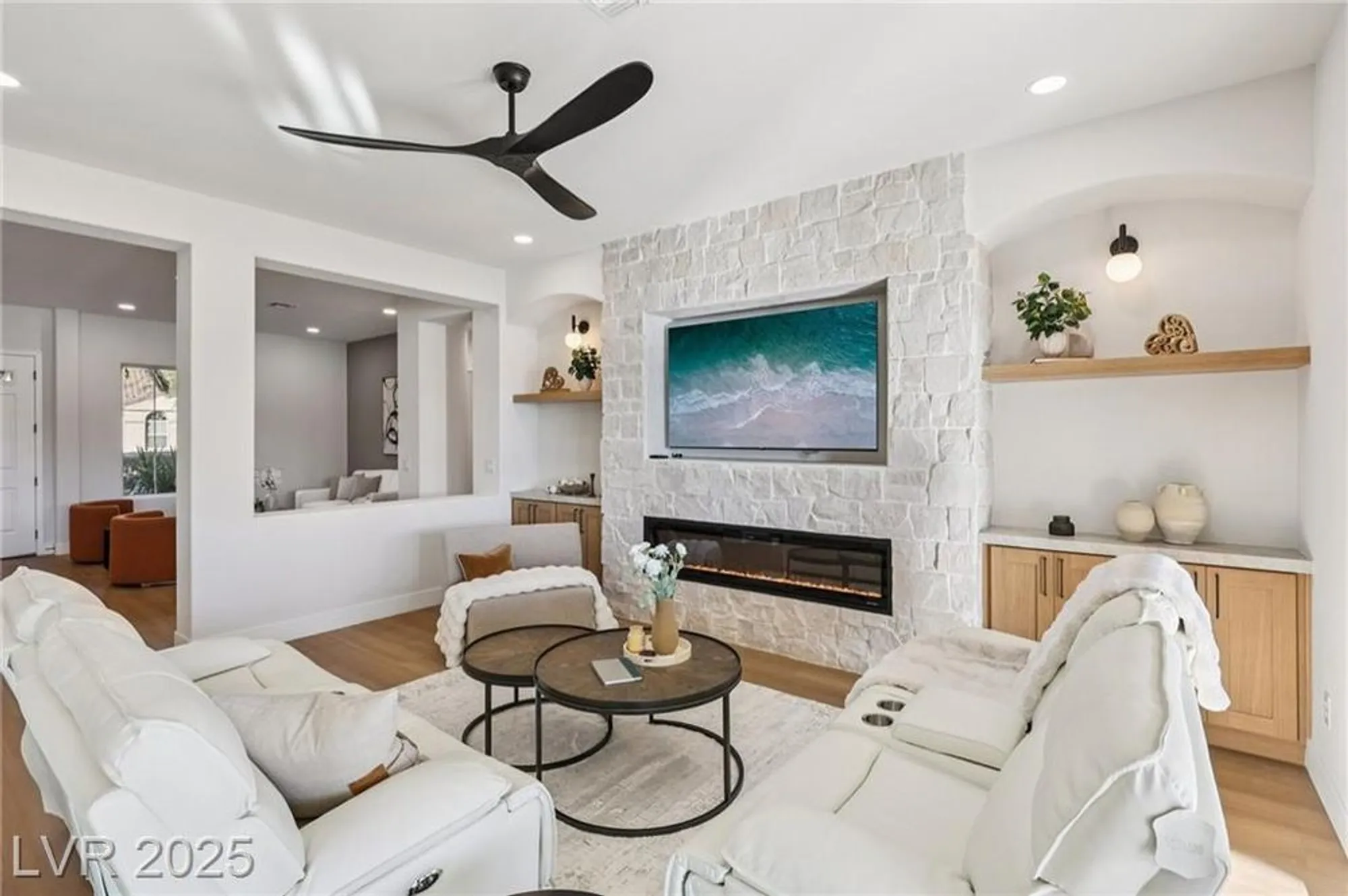 Property Slideshow image 14 of 84 | 2695 olivia heights ave, Henderson, NV, 89052