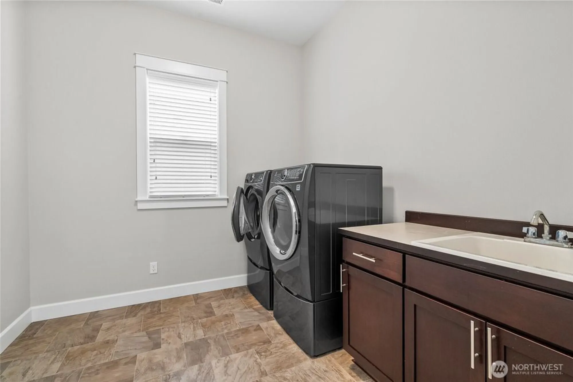 Property Slideshow image 18 of 24 | 3727 oakwood st se, Olympia, WA, 98513