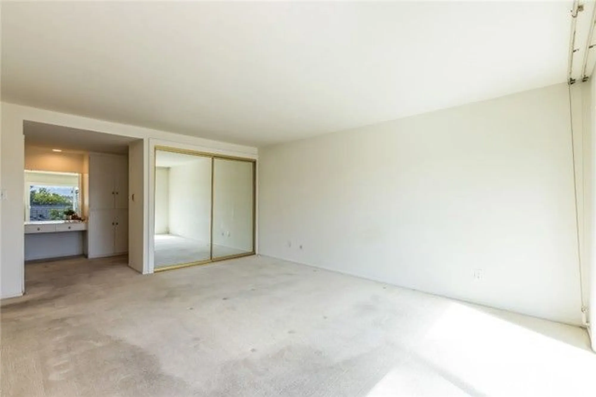 Property Slideshow image 25 of 42 | 23026 nadine cir b, Torrance, CA, 90505