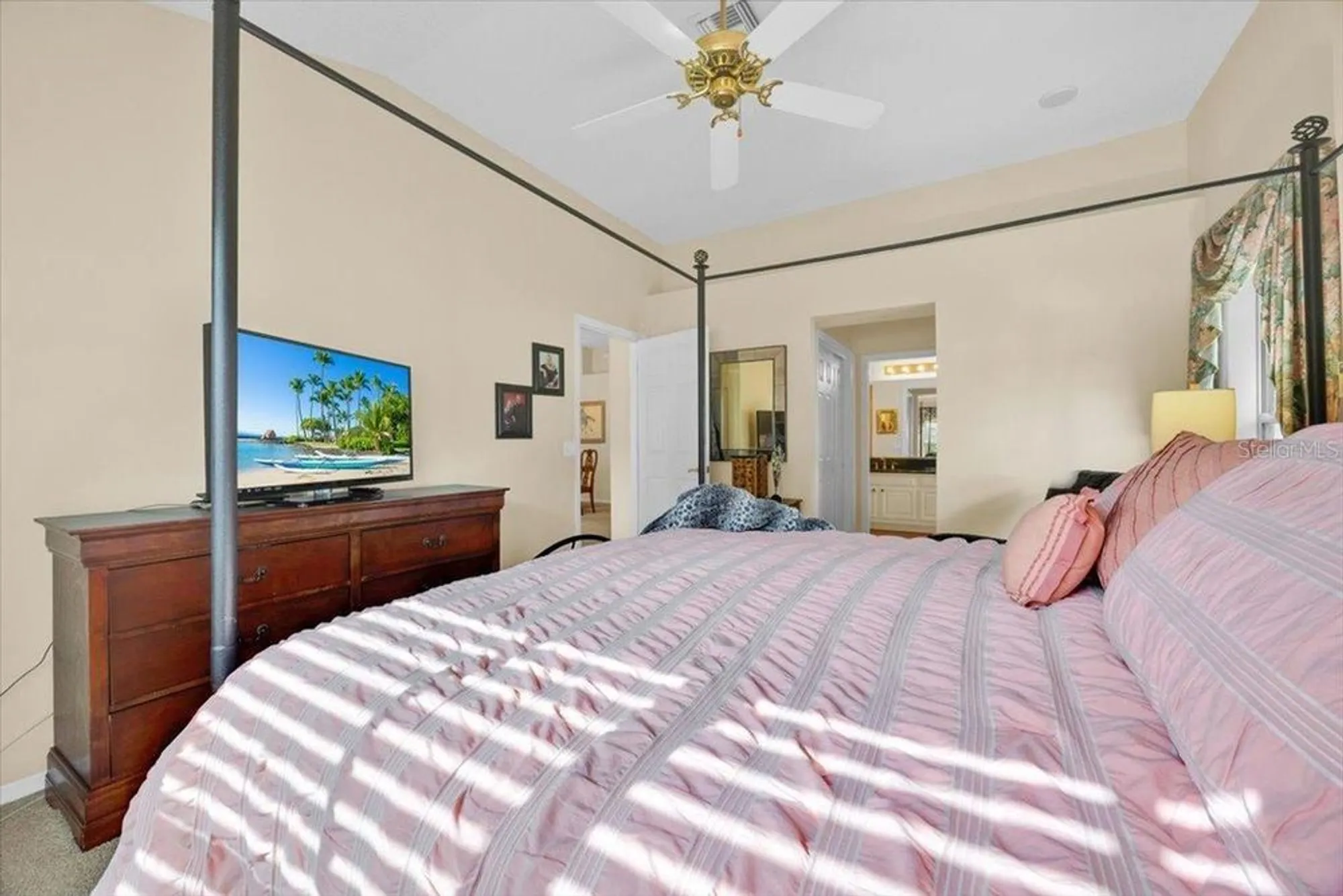 Property Slideshow image 14 of 29 | 802 miranda way, The Villages, FL, 32159