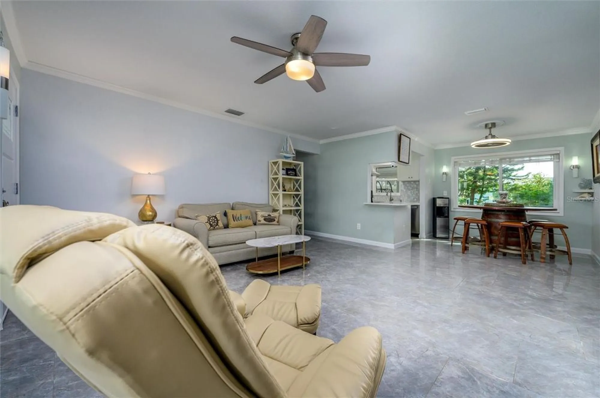 Property Slideshow image 5 of 34 | 1472 queen anne blvd, Palm Harbor, FL, 34684