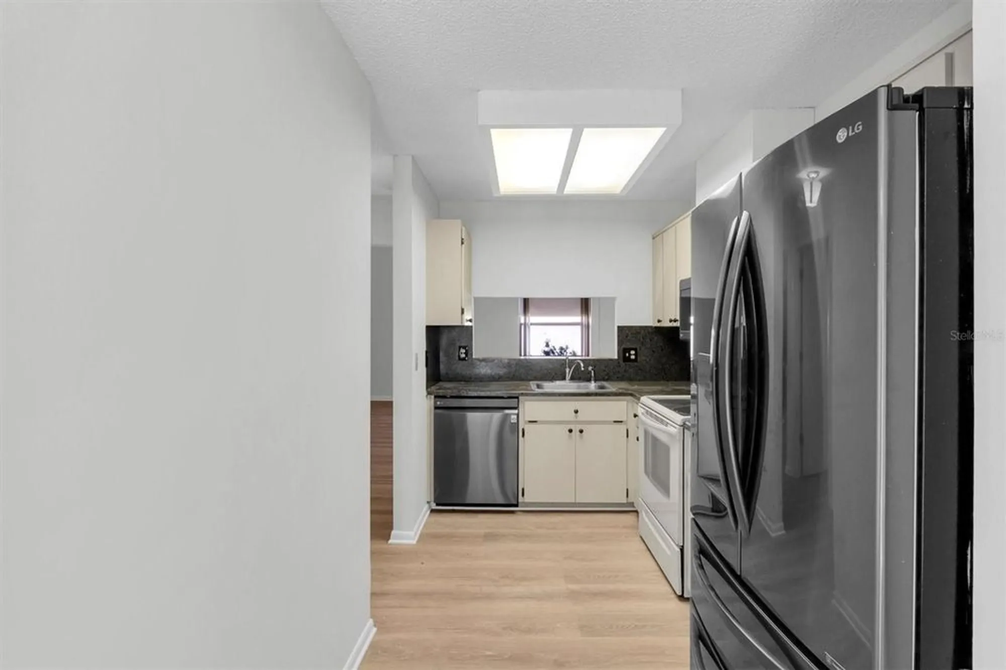 Property Slideshow image 8 of 25 | 11736 white ash dr, New Port Richey, FL, 34654