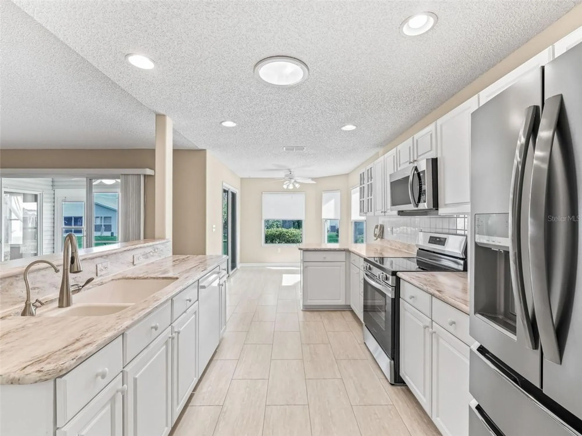 Property Slideshow image 9 of 30 | 721 timbercrest dr, Leesburg, FL, 34748