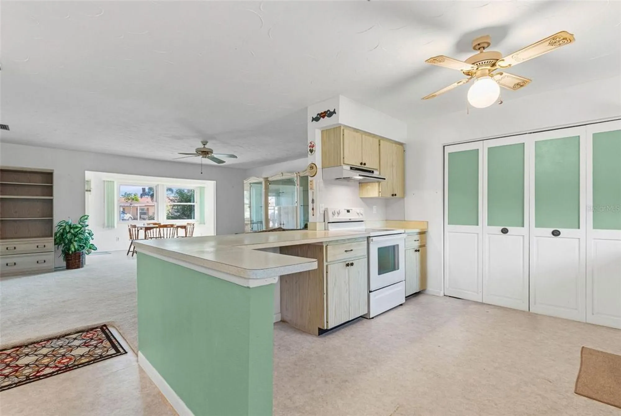 Property Slideshow image 2 of 37 | 4606 tippecanoe trl 119, Sarasota, FL, 34233