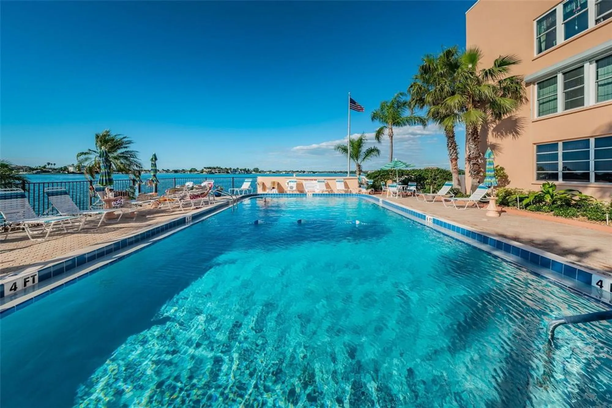 Property Slideshow image 43 of 55 | 7400 sun island dr 311, South Pasadena, FL, 33707