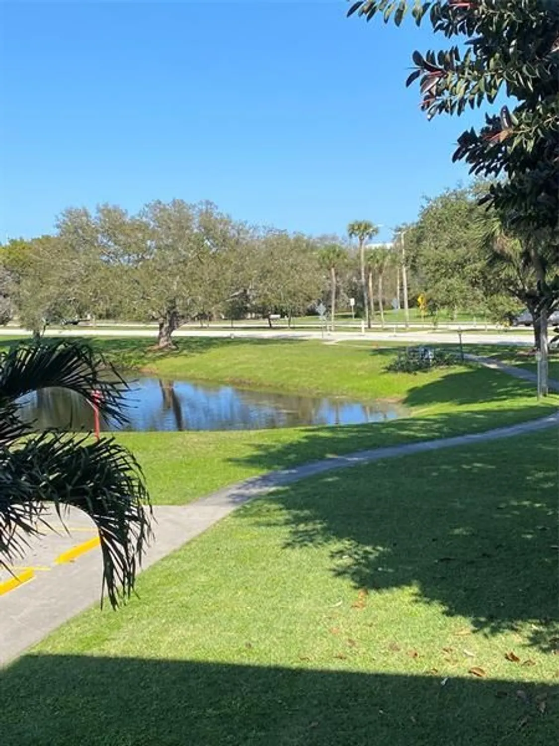 Property Slideshow image 21 of 44 | 2019 cambridge a # 2019, Deerfield Beach, FL, 33442