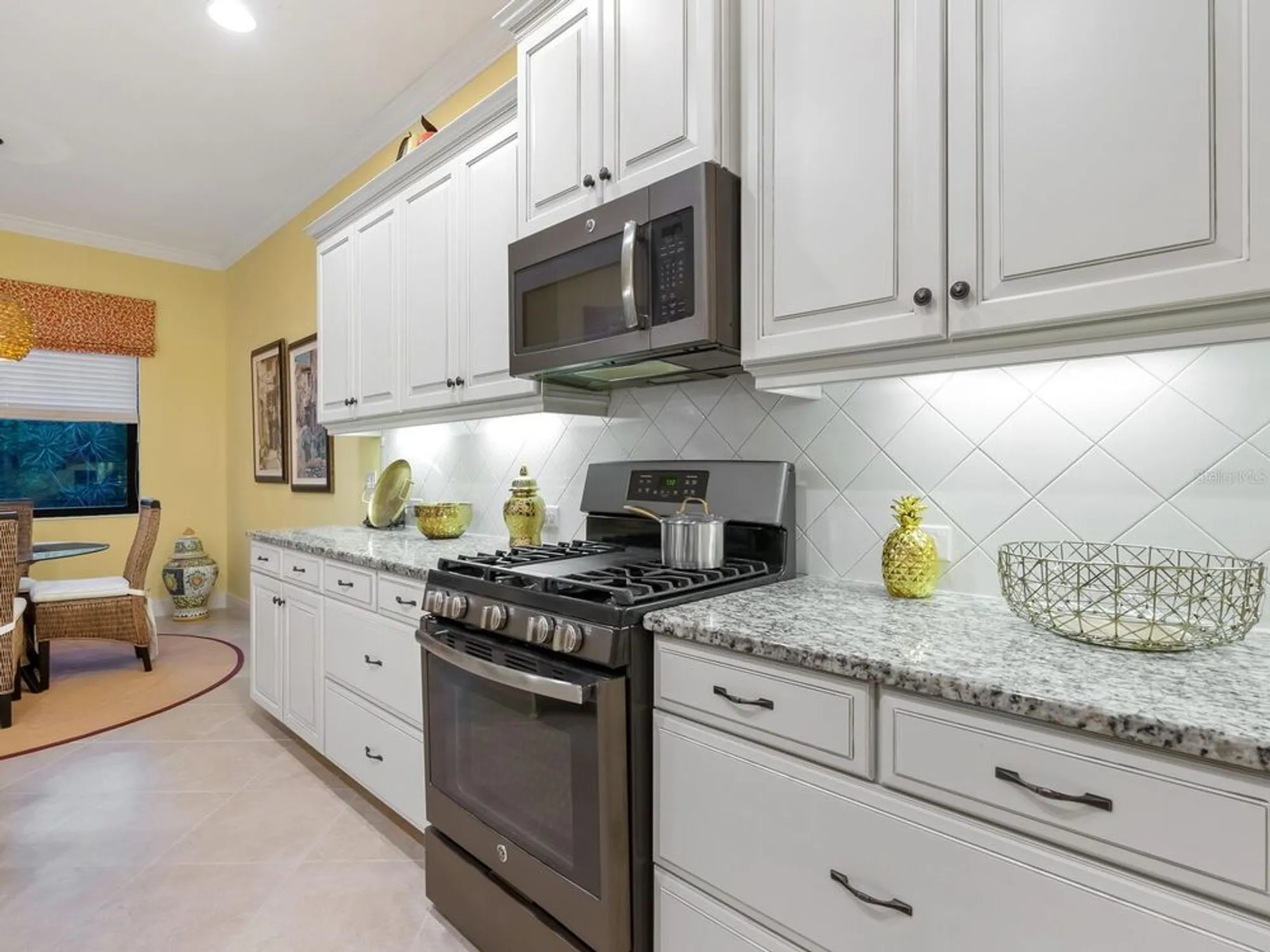 Property Slideshow image 18 of 67 | 27336 driver ln, Englewood, FL, 34223