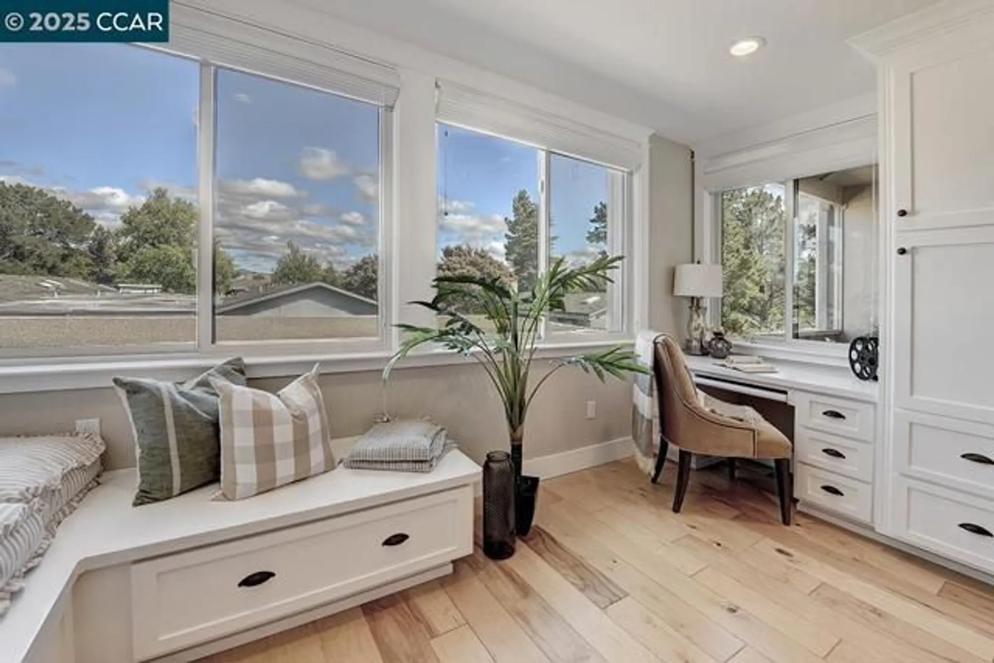 Property Slideshow image 11 of 54 | 2501 pine knoll dr unit 8, Walnut Creek, CA, 94595
