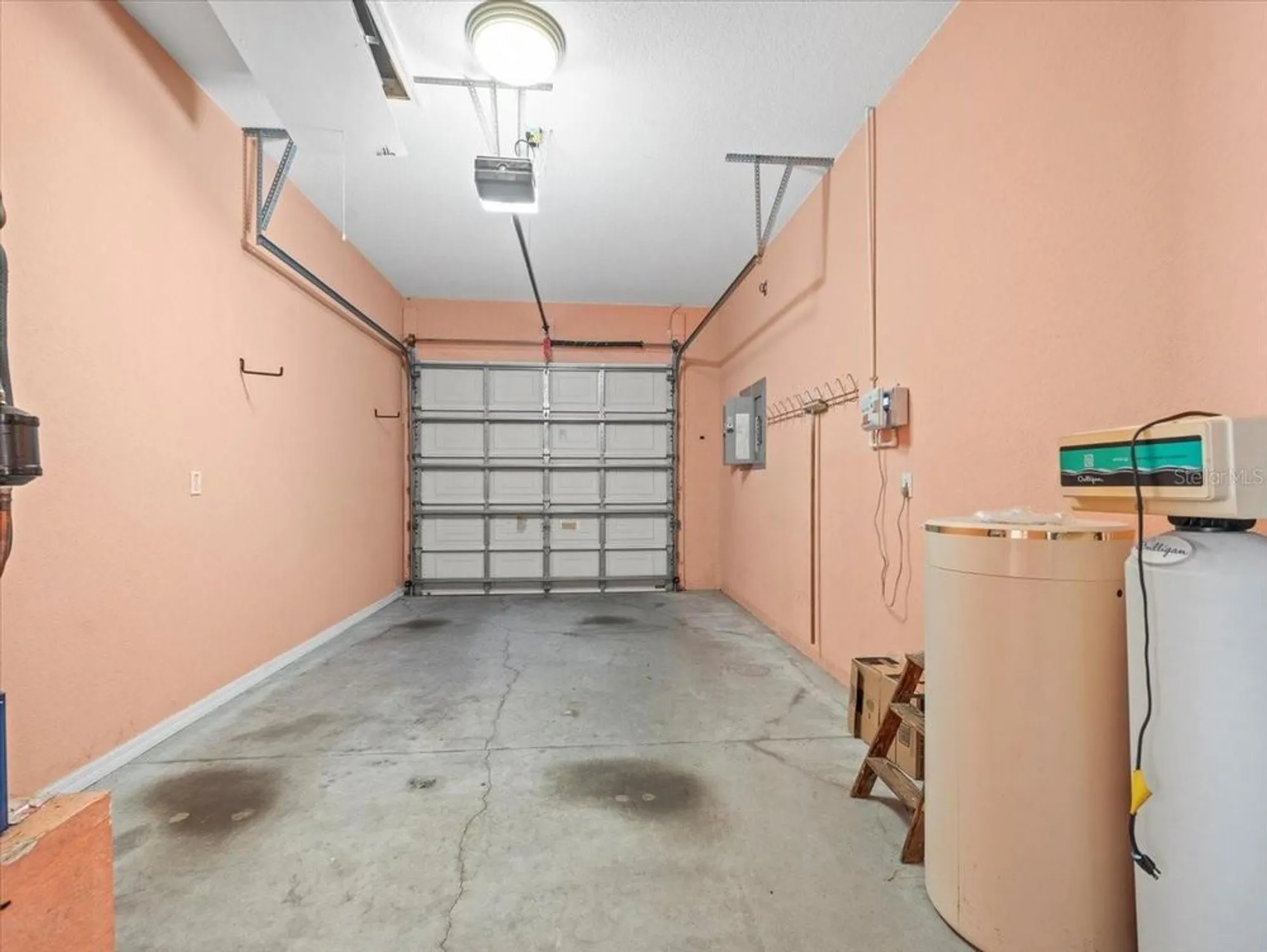 Property Slideshow image 45 of 58 | 8698 mississippi run, Weeki Wachee, FL, 34613