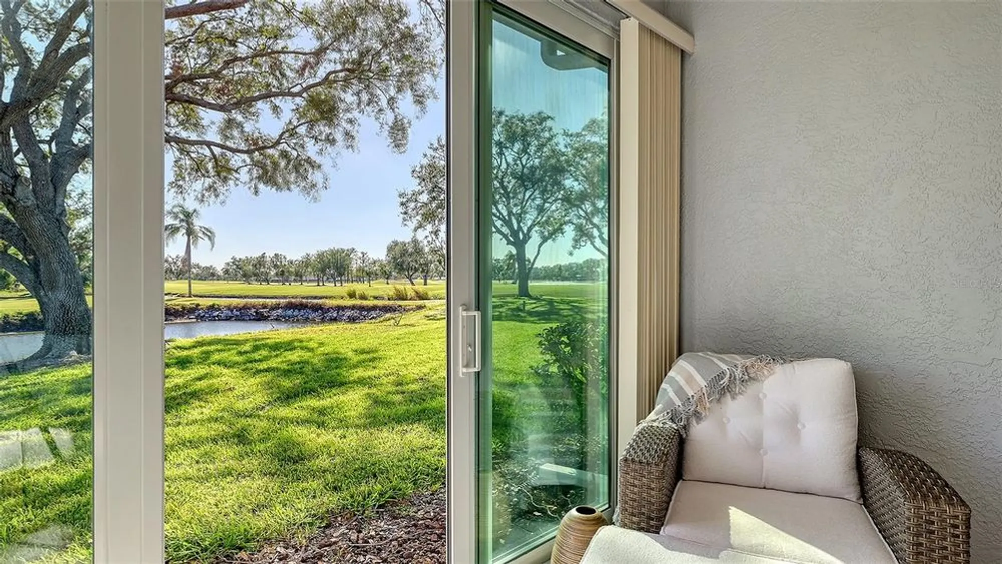 Property Slideshow image 19 of 95 | 7320 golf pointe cir, Sarasota, FL, 34243