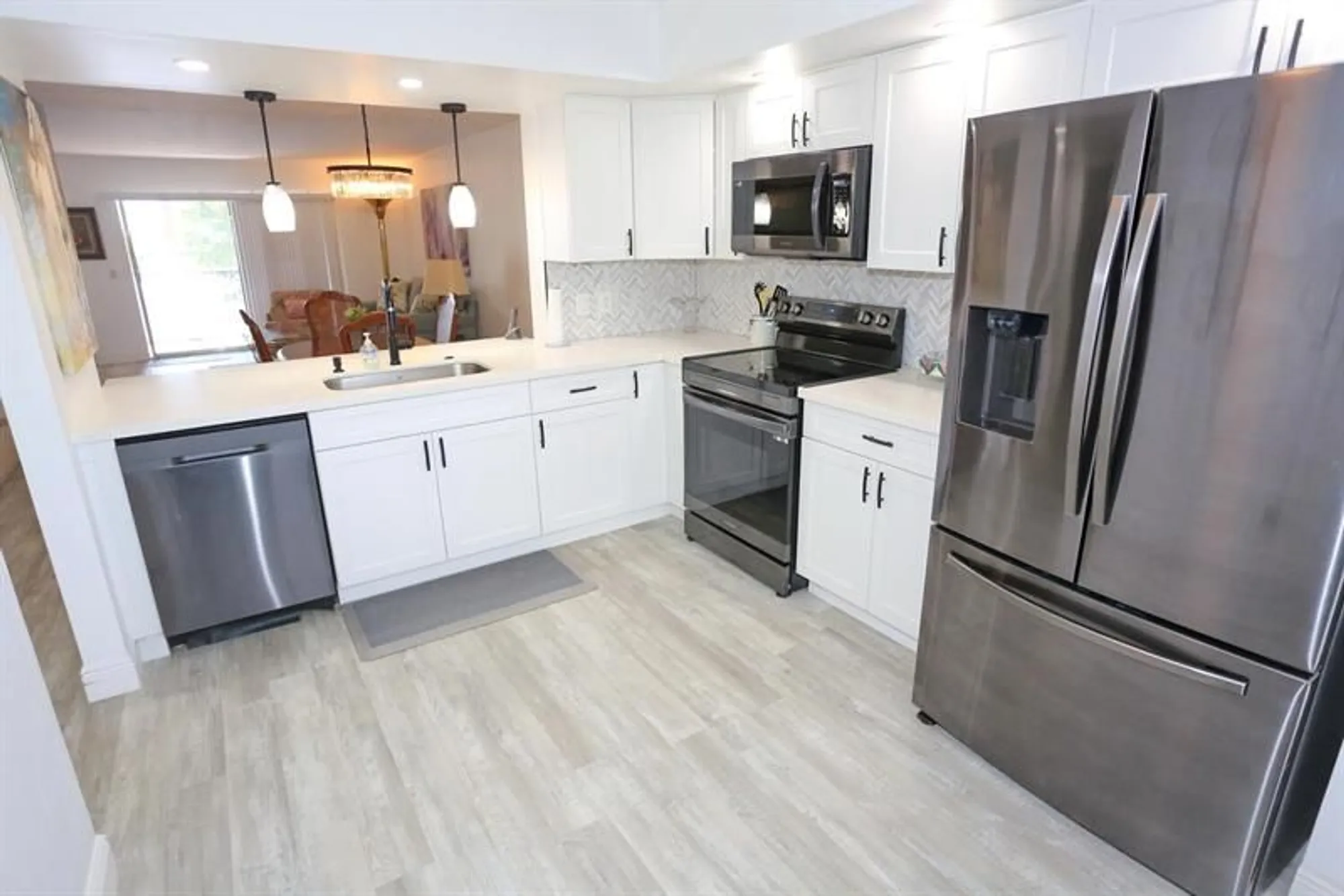 Property Slideshow image 9 of 20 | 13001 sw 11th ct apt 307, Pembroke Pines, FL, 33027