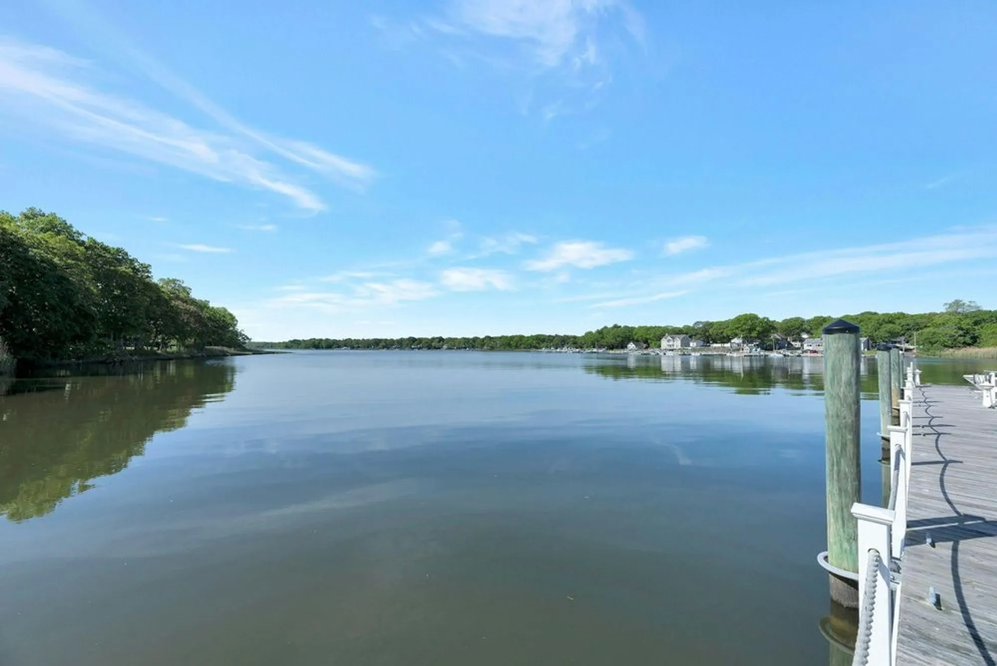 Property Slideshow image 21 of 30 | 279 dockside ct, Moriches, NY, 11955