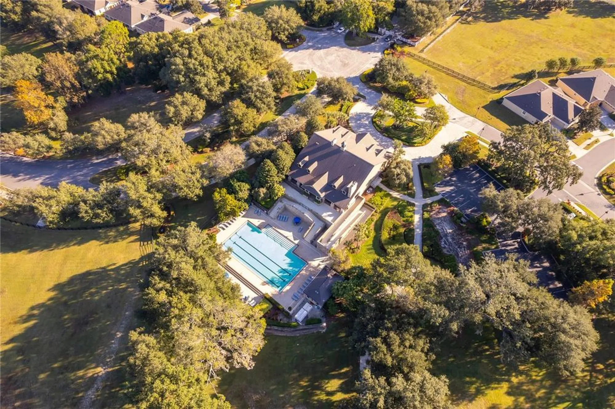 Property Slideshow image 6 of 28 | 21612 belgian ct, Mount Dora, FL, 32757