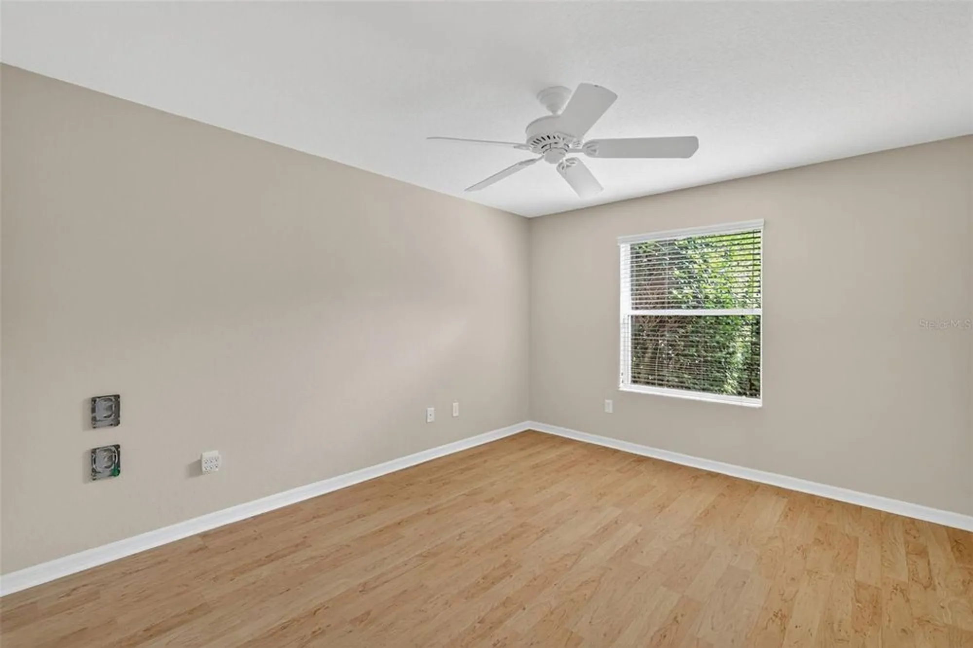 Property Slideshow image 25 of 36 | 2377 longbow trl, The Villages, FL, 32162