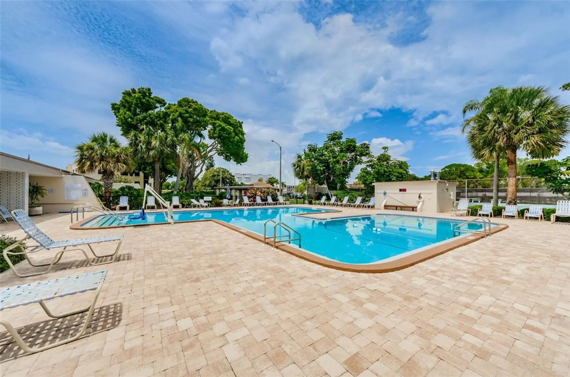 Property Slideshow image 43 of 64 | 5660 80th st n unit b106, St Petersburg, FL, 33709