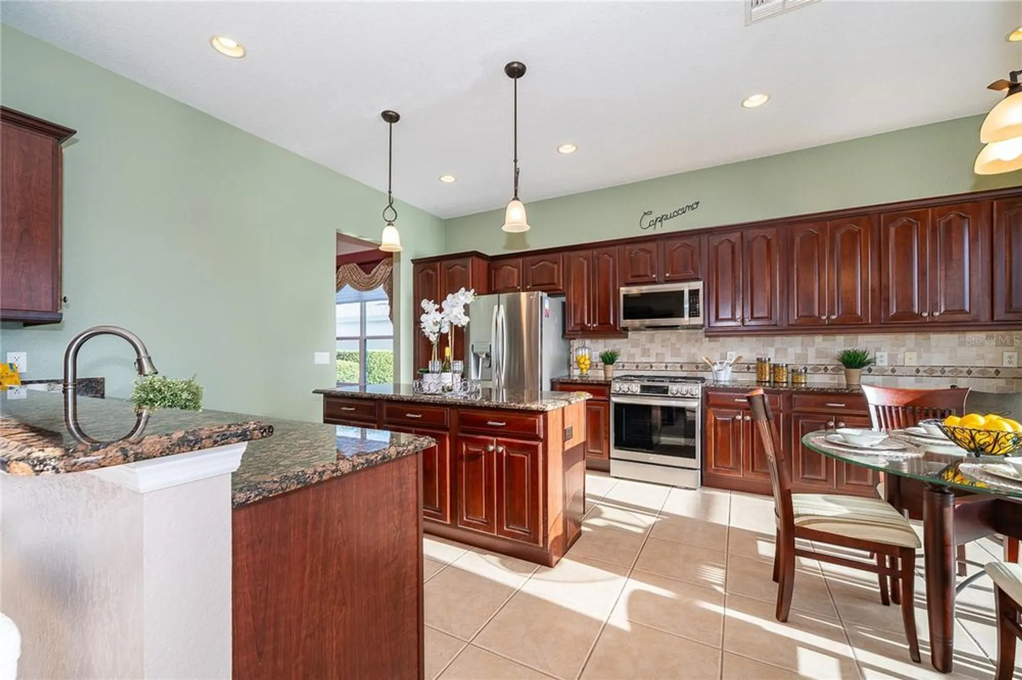 Property Slideshow image 6 of 64 | 208 del sol ave, Davenport, FL, 33837