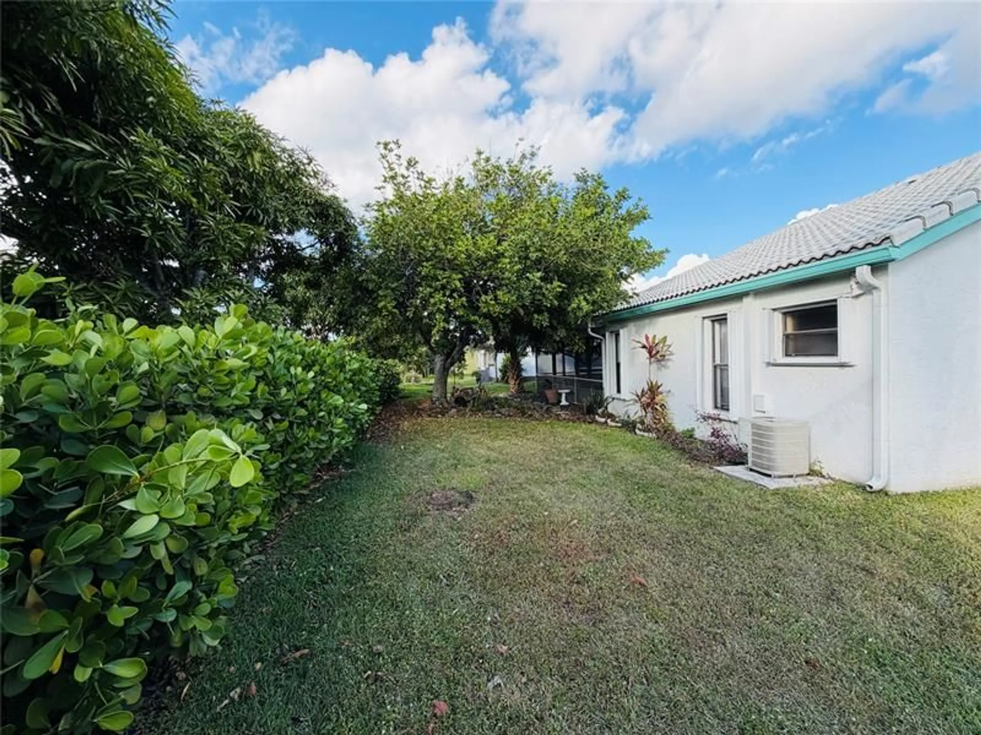 Property Slideshow image 27 of 29 | 7013 nw 107th ave, Tamarac, FL, 33321