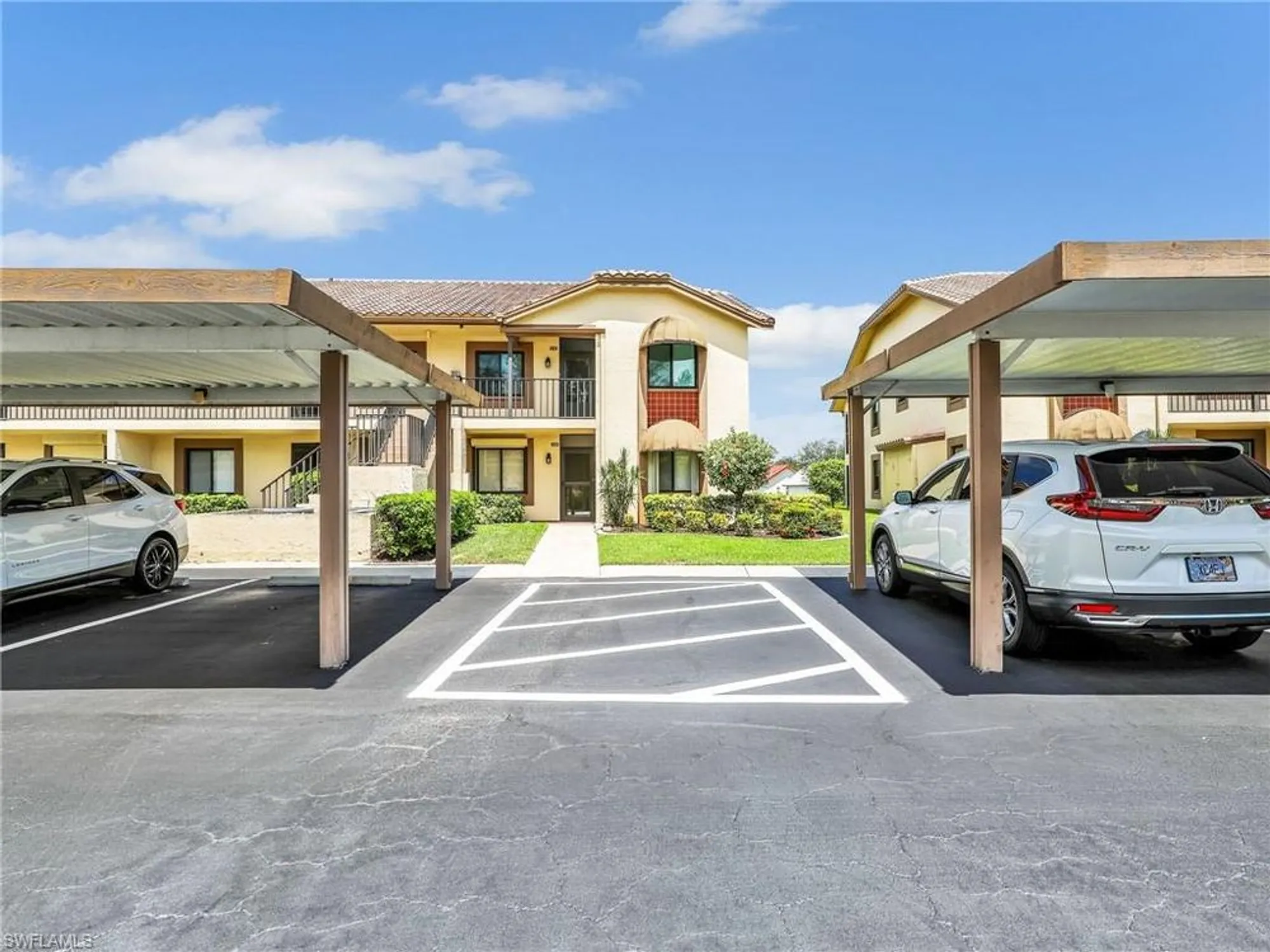 Property Slideshow image 9 of 30 | 13111 cross creek blvd 208, Fort Myers, FL, 33912