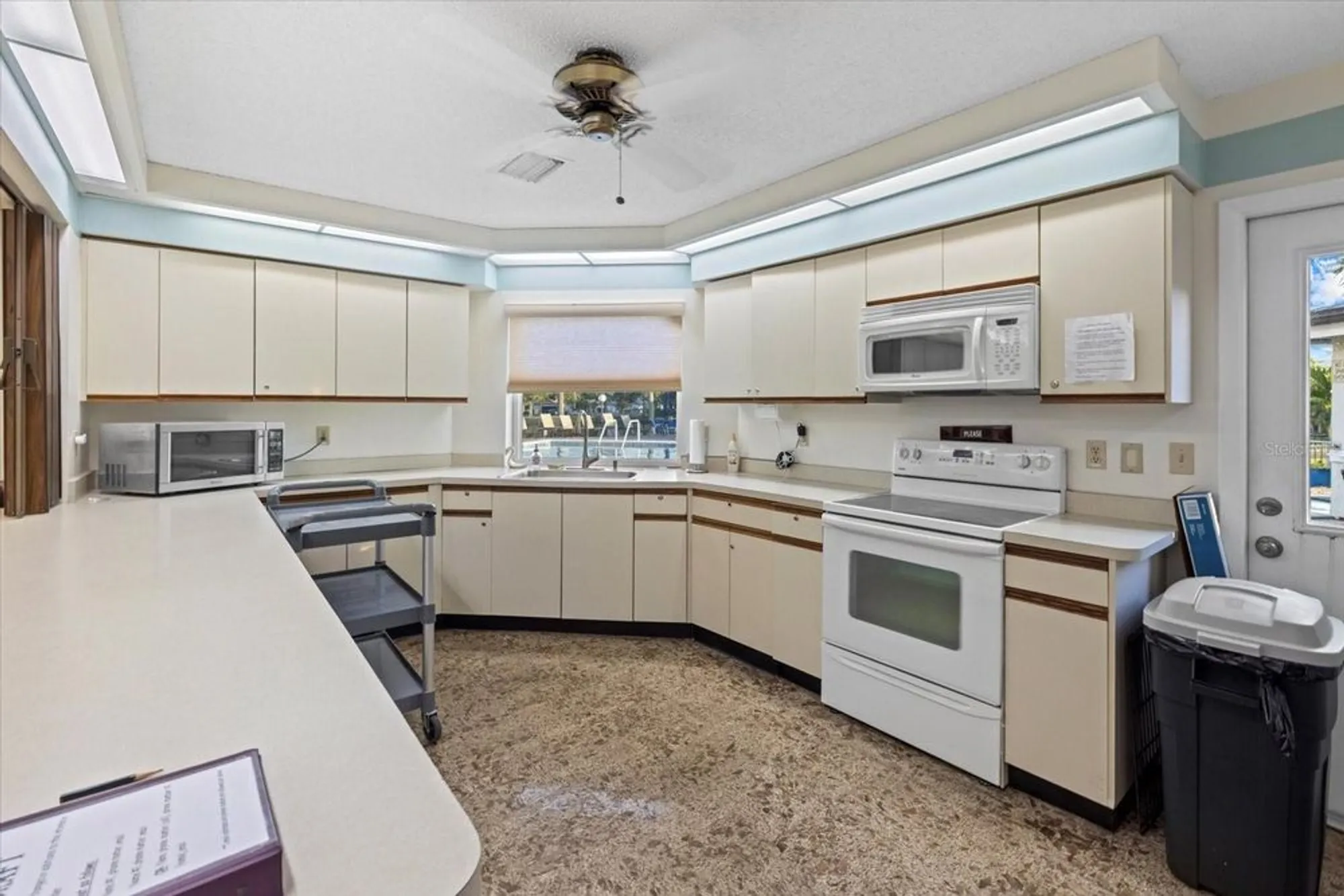 Property Slideshow image 44 of 48 | 508 foxwood blvd, Englewood, FL, 34223