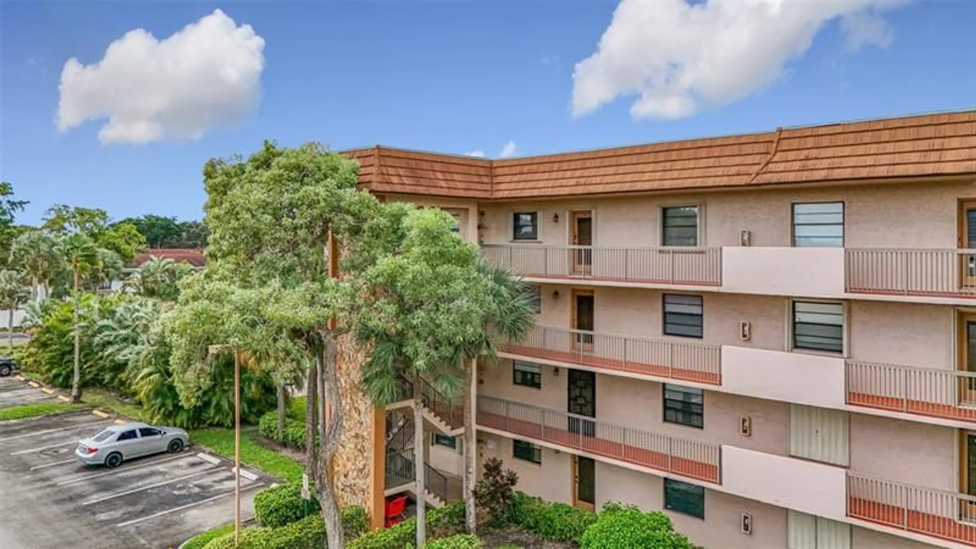 Property Slideshow image 4 of 62 | 4930 e sabal palm blvd 301, Tamarac, FL, 33319