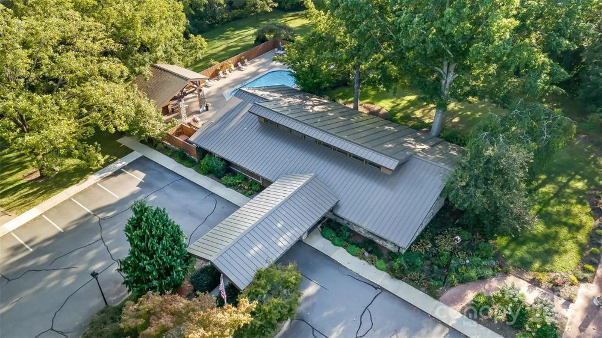 Property Slideshow image 37 of 42 | 503 crowfields ln, Asheville, NC, 28803