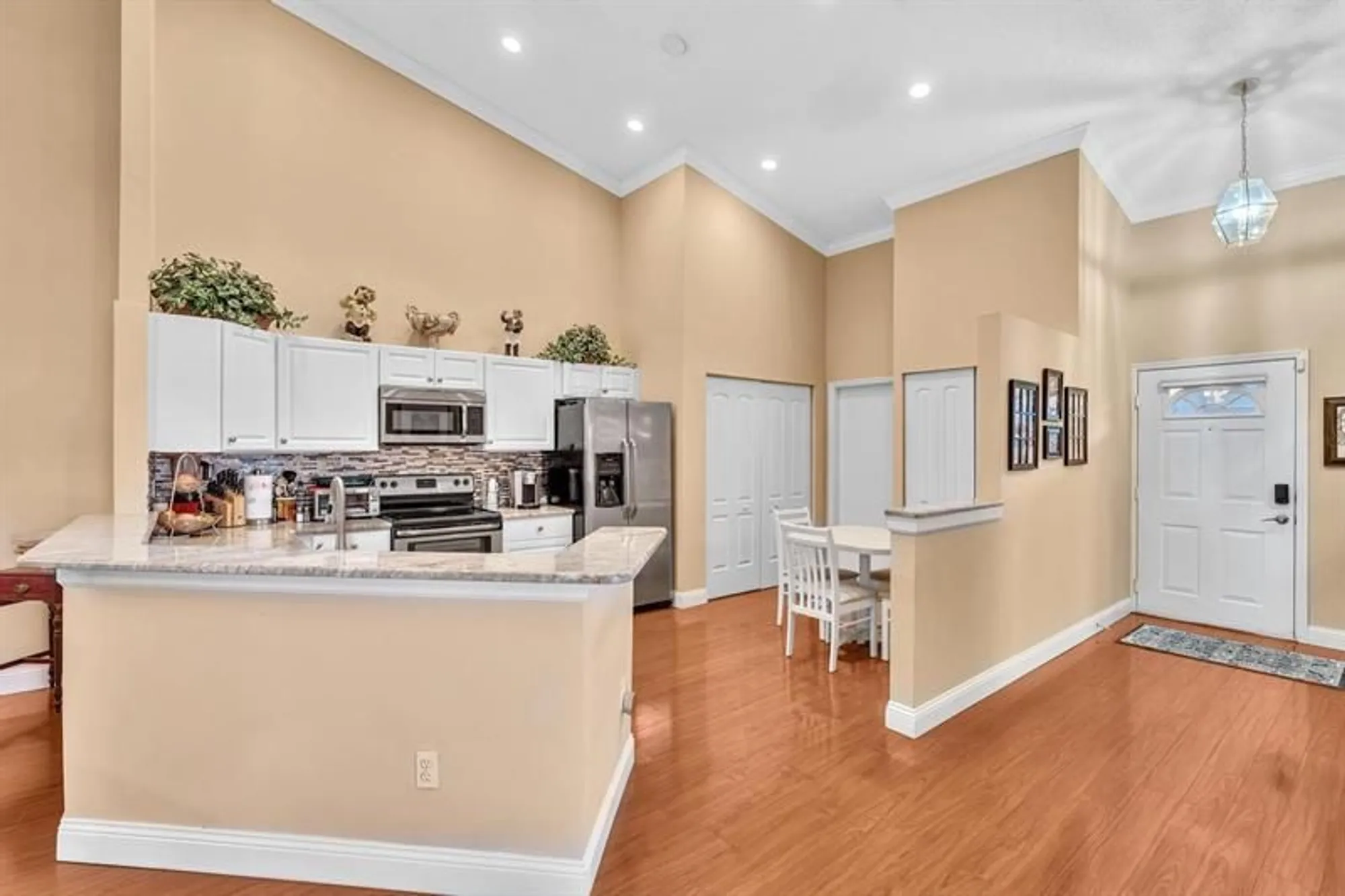 Property Slideshow image 5 of 59 | 9714 malvern dr # 9714, Tamarac, FL, 33321