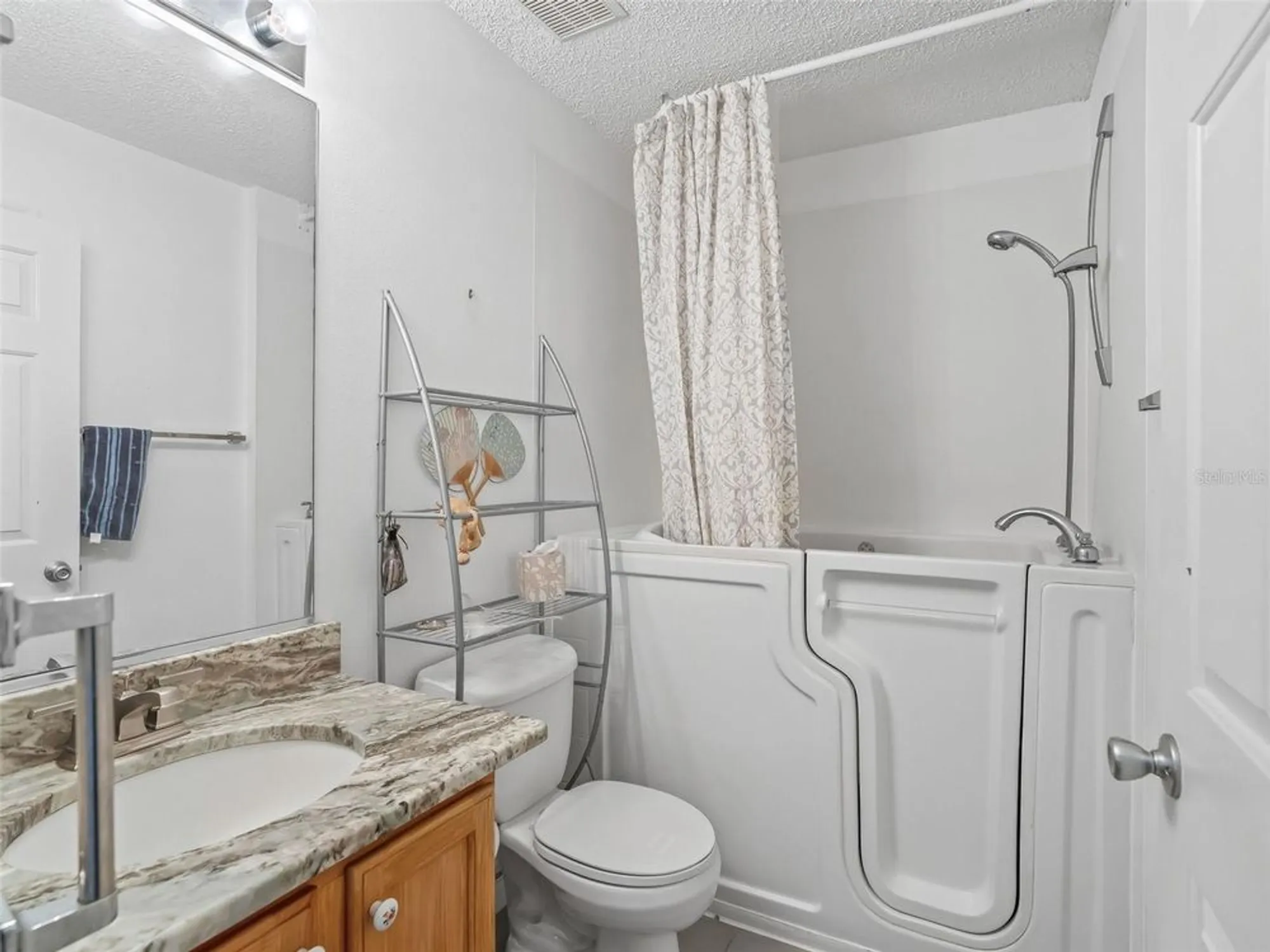 Property Slideshow image 19 of 31 | 9671 se 168th maplesong ln, The Villages, FL, 32162