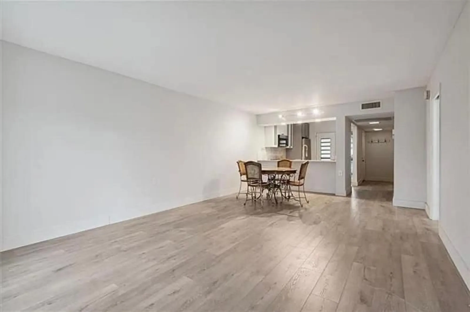 Property Slideshow image 11 of 32 | 2704 nassau bnd a1, Coconut Creek, FL, 33066