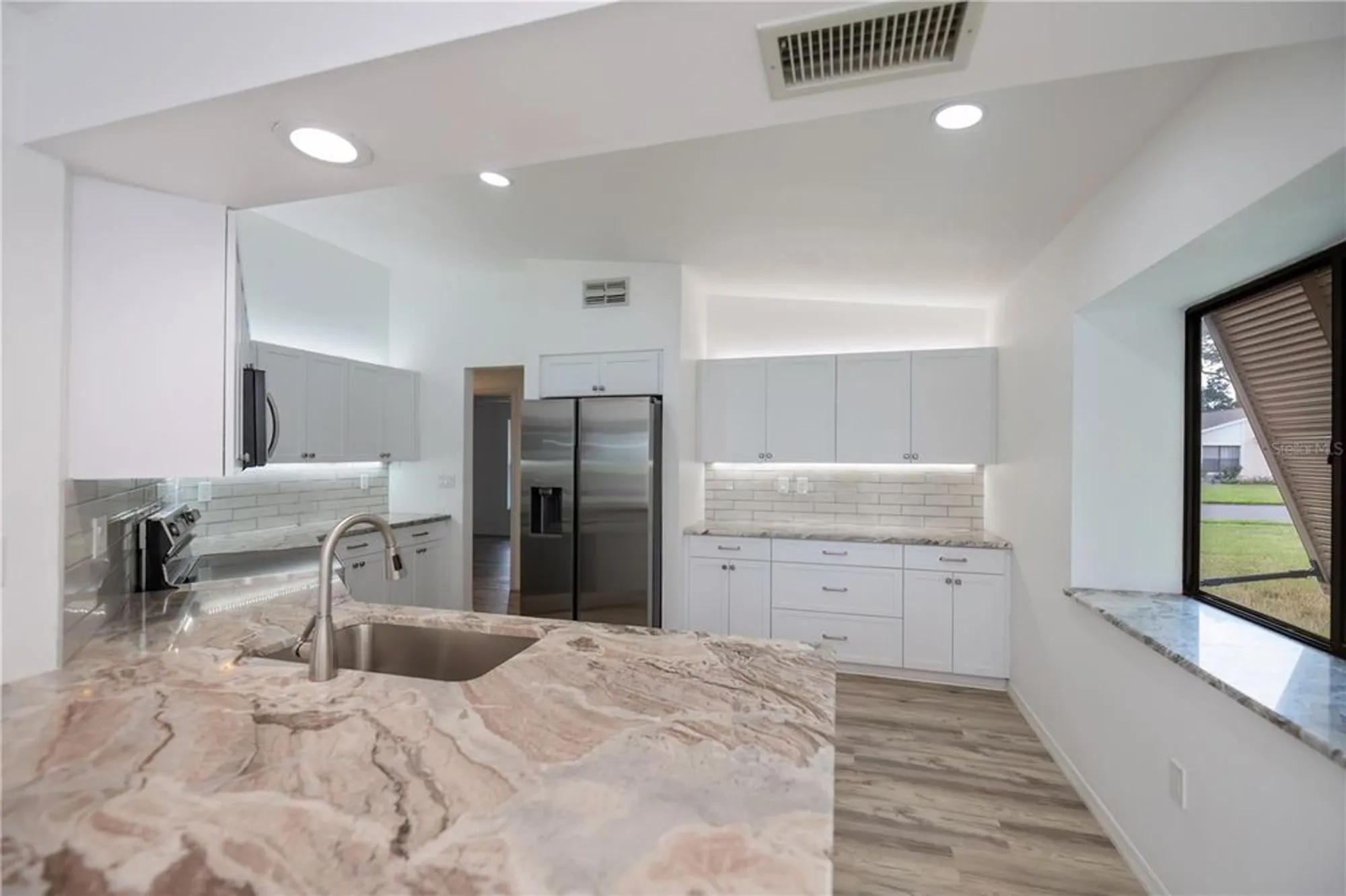 Property Slideshow image 13 of 58 | 425 cypress forest dr, Englewood, FL, 34223