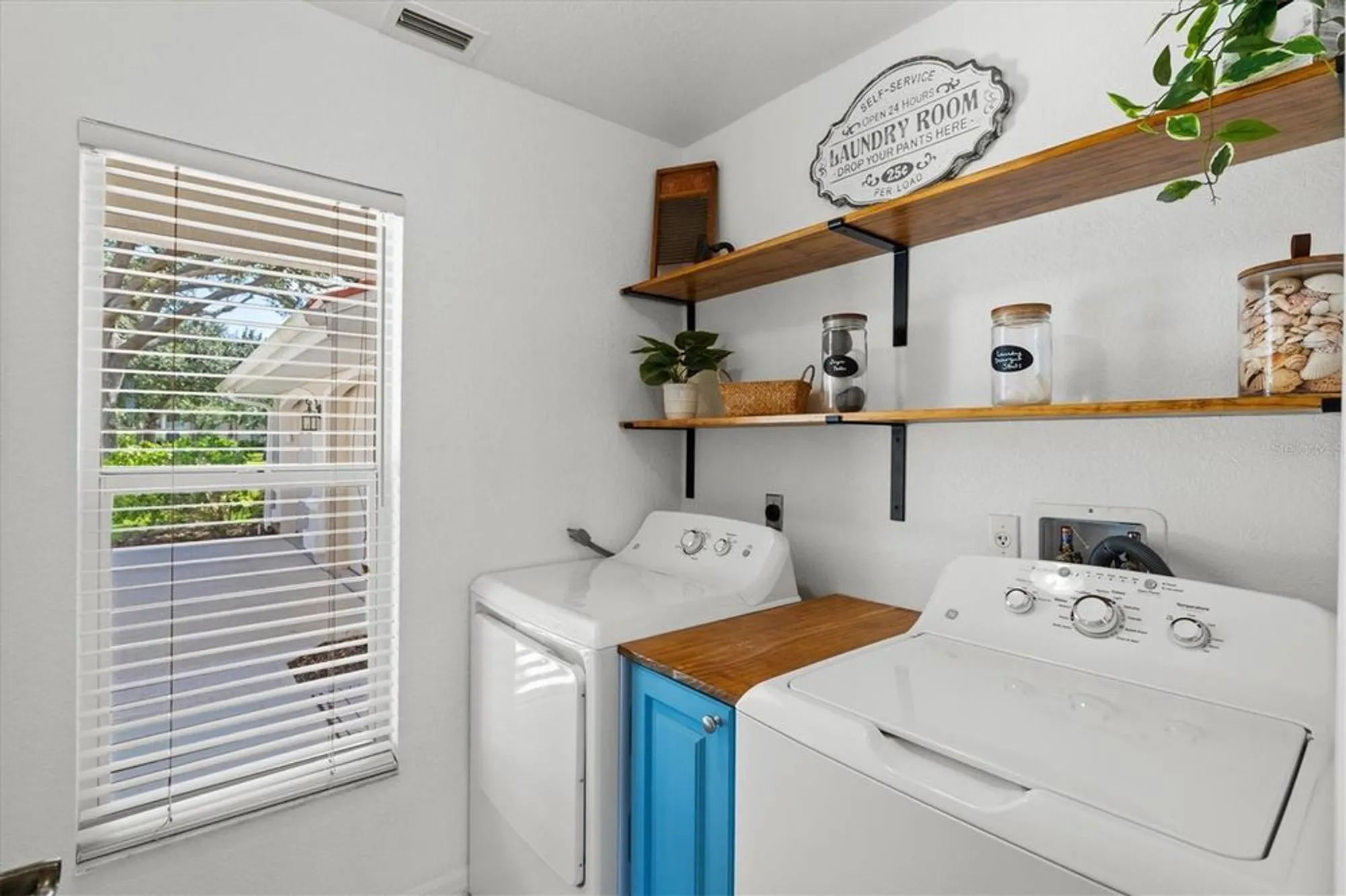 Property Slideshow image 22 of 93 | 14029 willow glen ct 101, Port Charlotte, FL, 33953