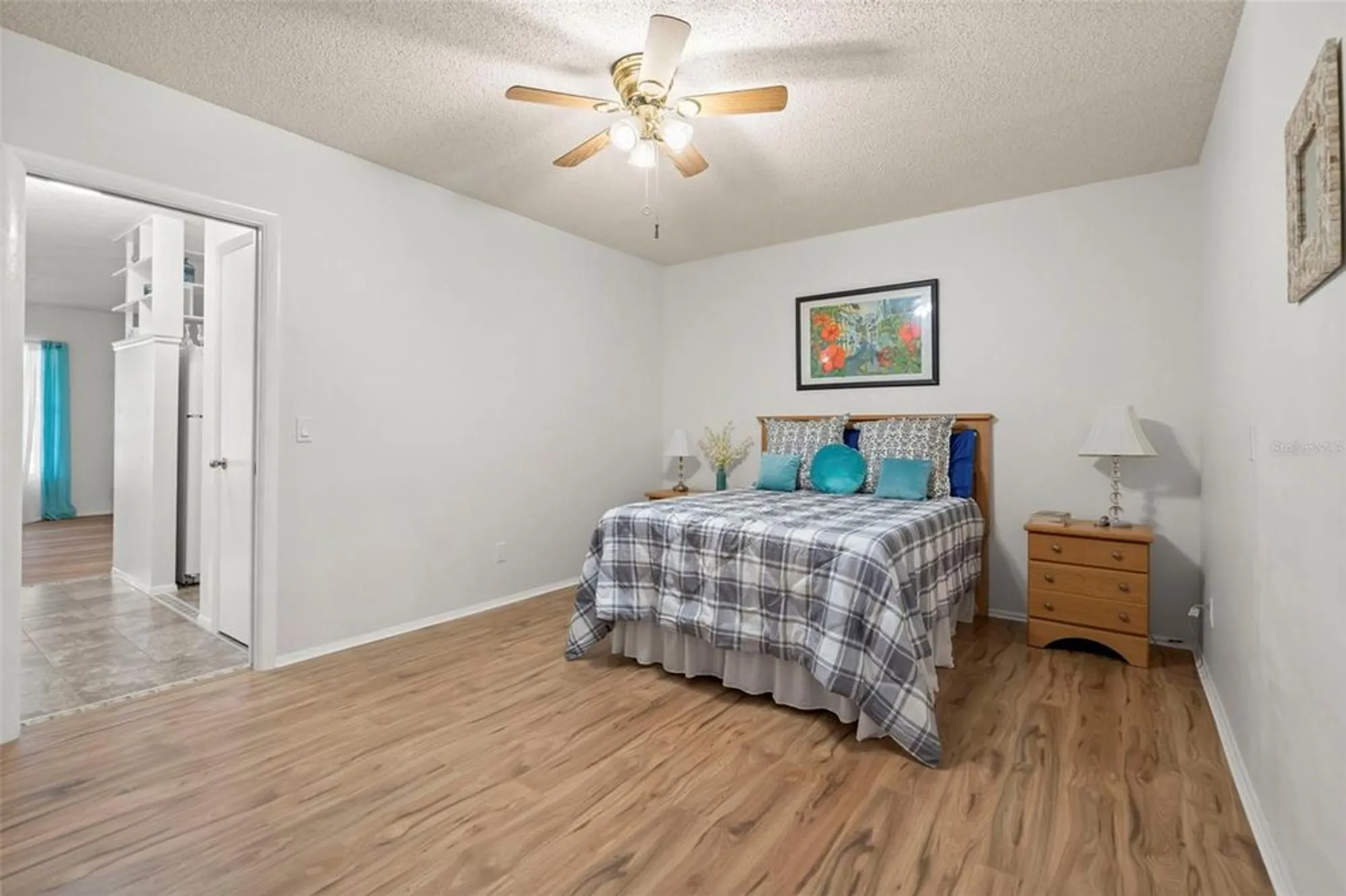 Property Slideshow image 16 of 41 | 2331 finlandia ln apt 53, Clearwater, FL, 33763