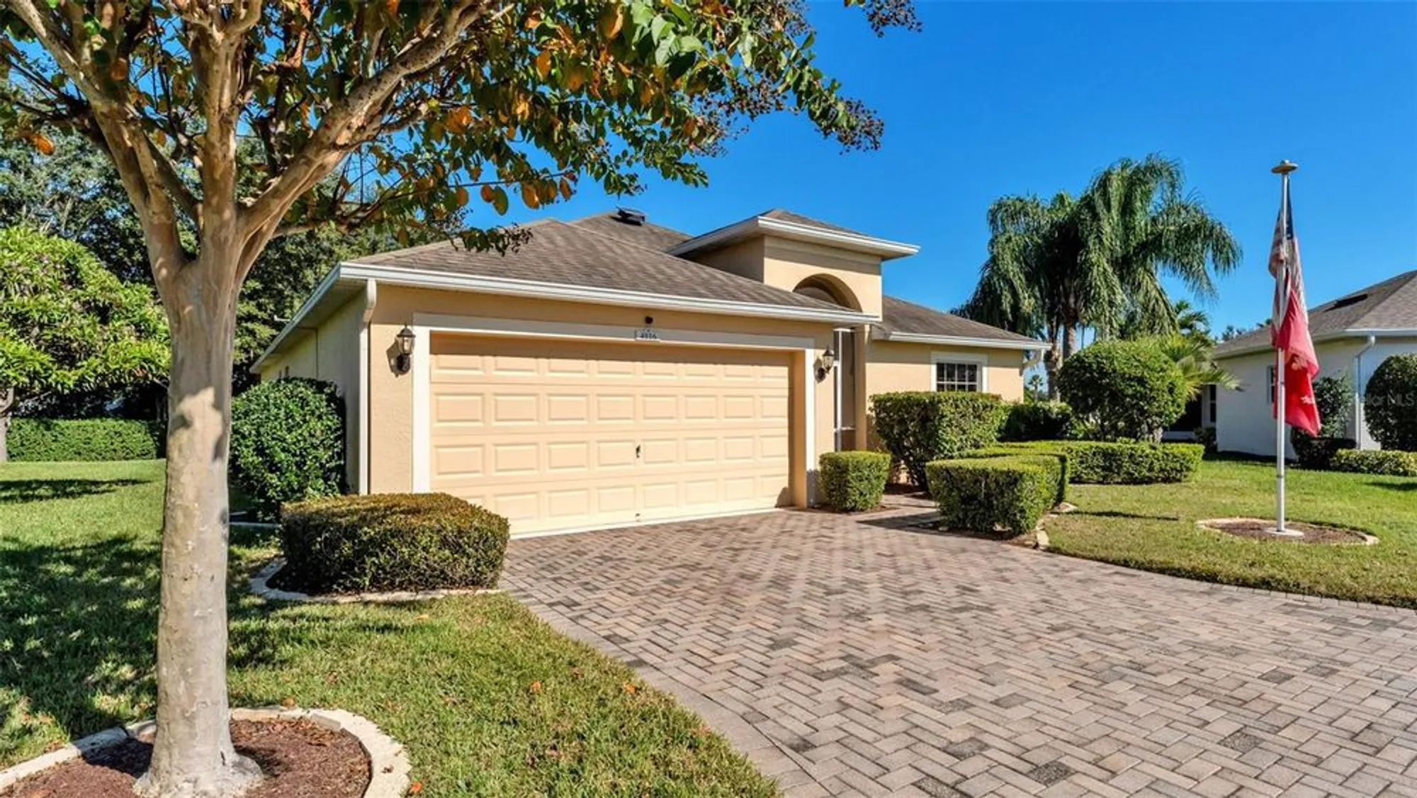 Property Slideshow image 4 of 80 | 4016 carteret dr, Winter Haven, FL, 33884