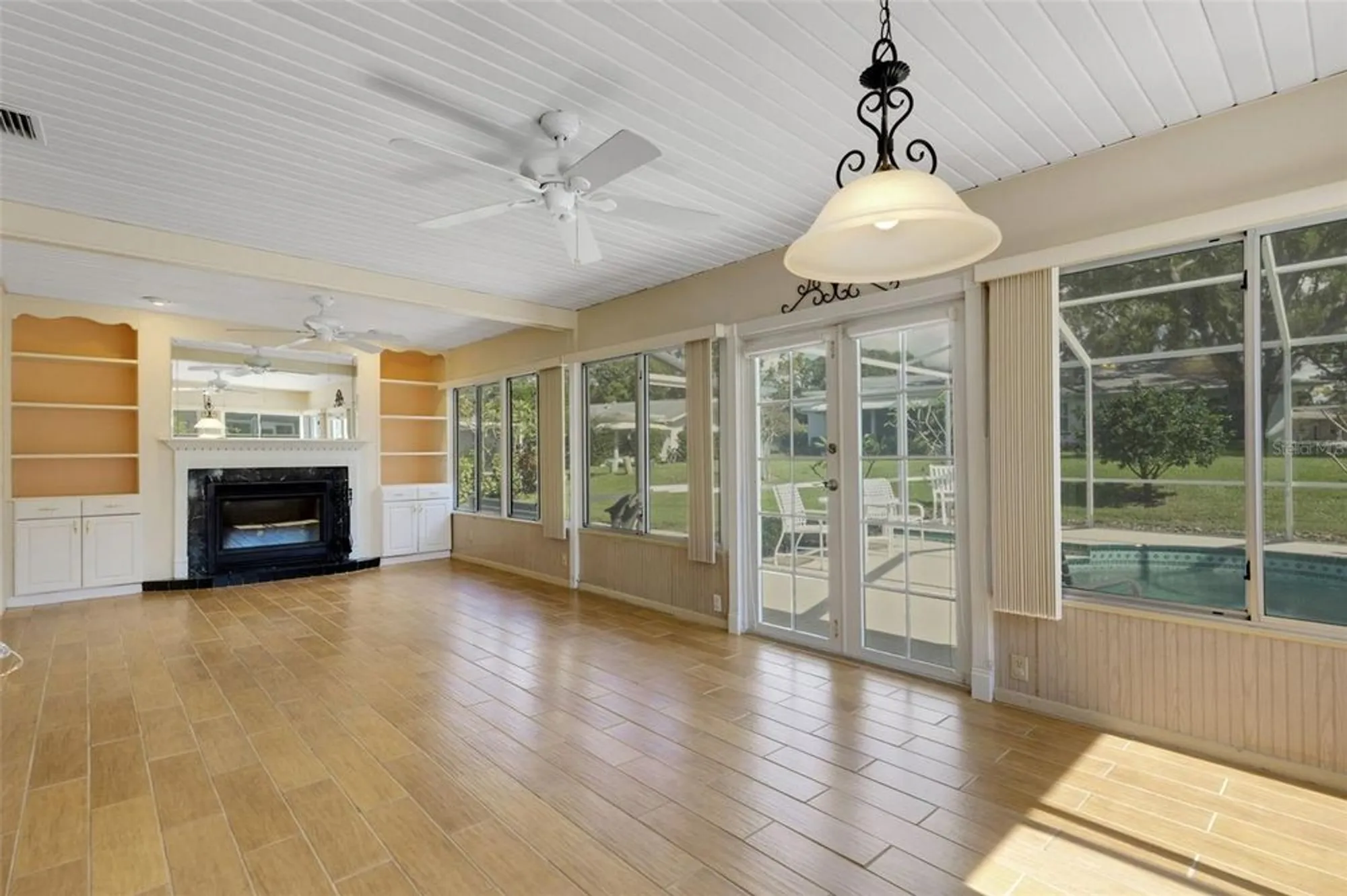 Property Slideshow image 21 of 96 | 2880 doone cir, Palm Harbor, FL, 34684