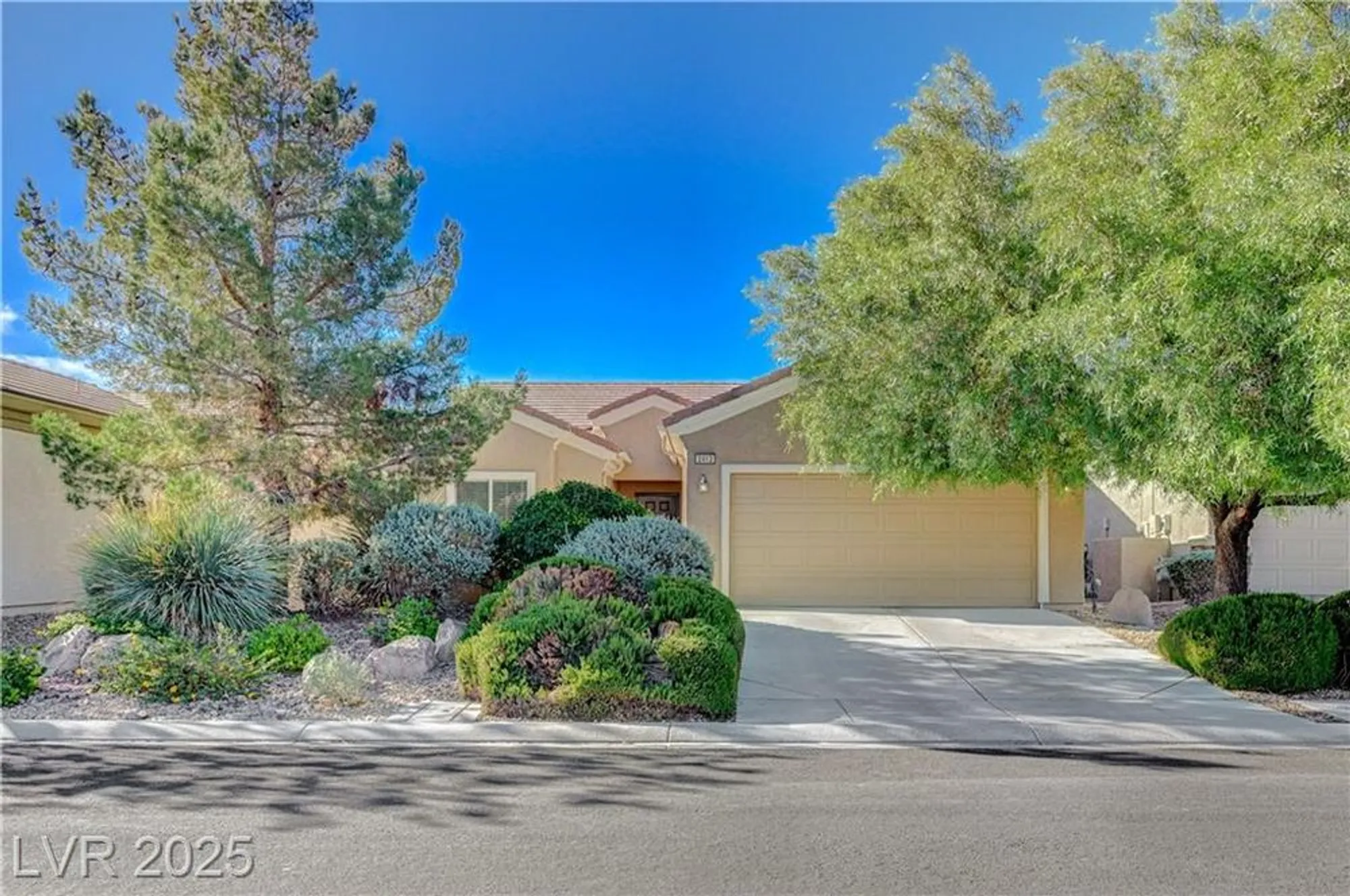 Property Slideshow image 1 of 40 | 2413 great auk ave, North Las Vegas, NV, 89084
