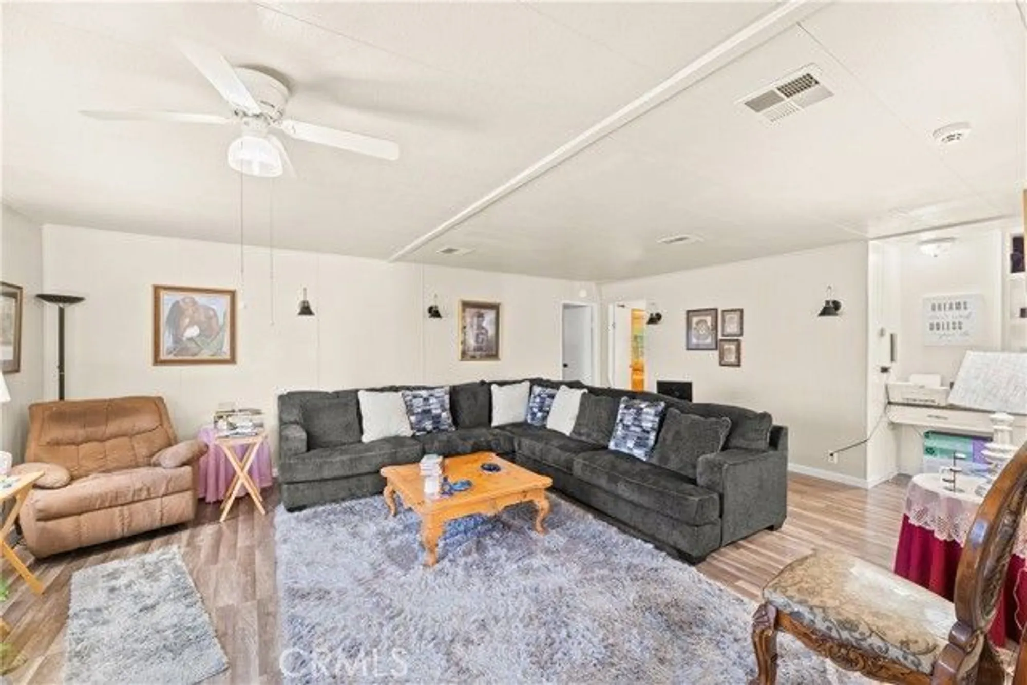 Property Slideshow image 29 of 60 | 2964 silver oak way, Hemet, CA, 92545