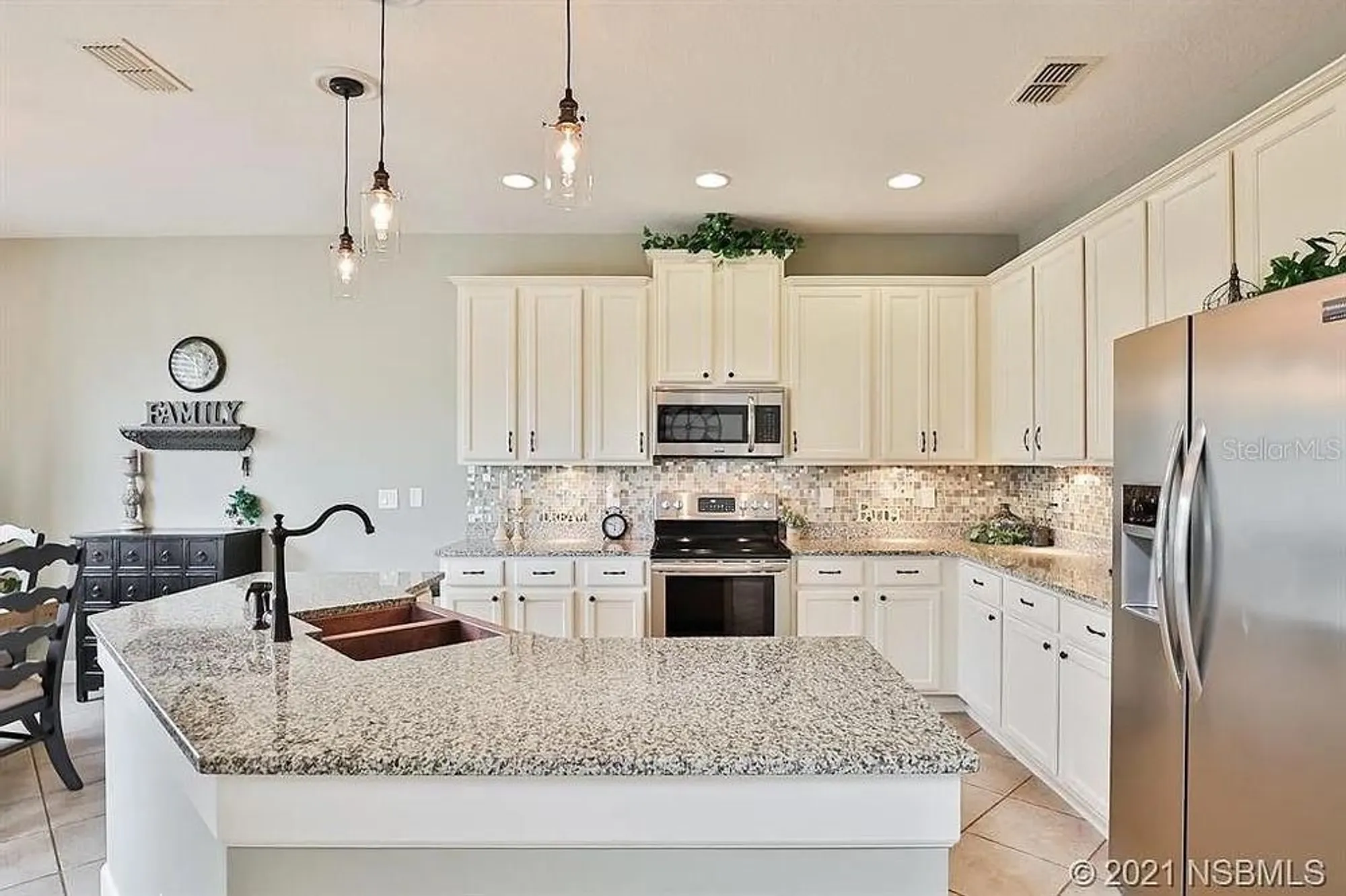 Property Slideshow image 4 of 35 | 453 venetian villa dr, New Smyrna Beach, FL, 32168