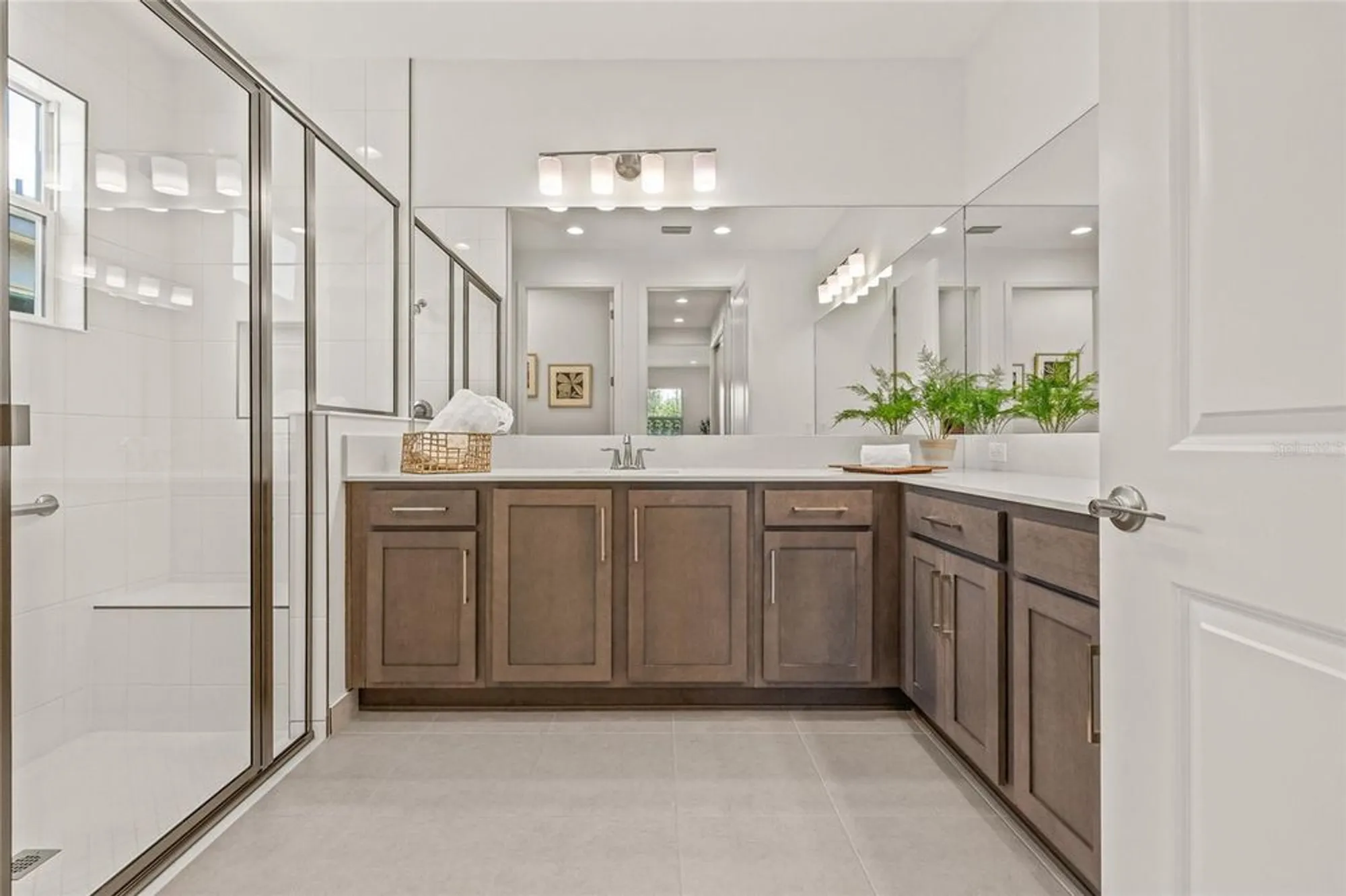 Property Slideshow image 28 of 47 | 32565 veneto pl, Wesley Chapel, FL, 33543