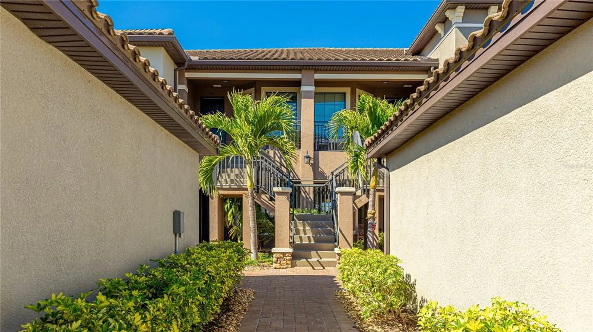 Property Slideshow image 4 of 77 | 13719 messina loop unit 101, Lakewood Ranch, FL, 34211