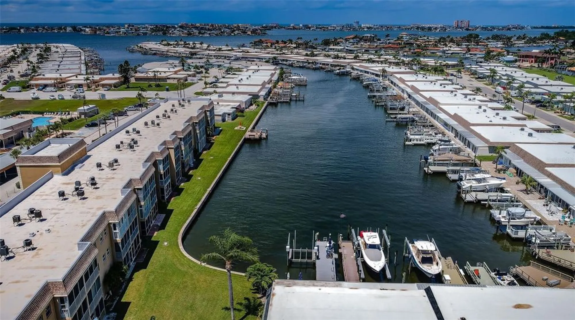 Property Slideshow image 26 of 89 | 1 boca ciega point blvd apt 314, Saint Petersburg, FL, 33708