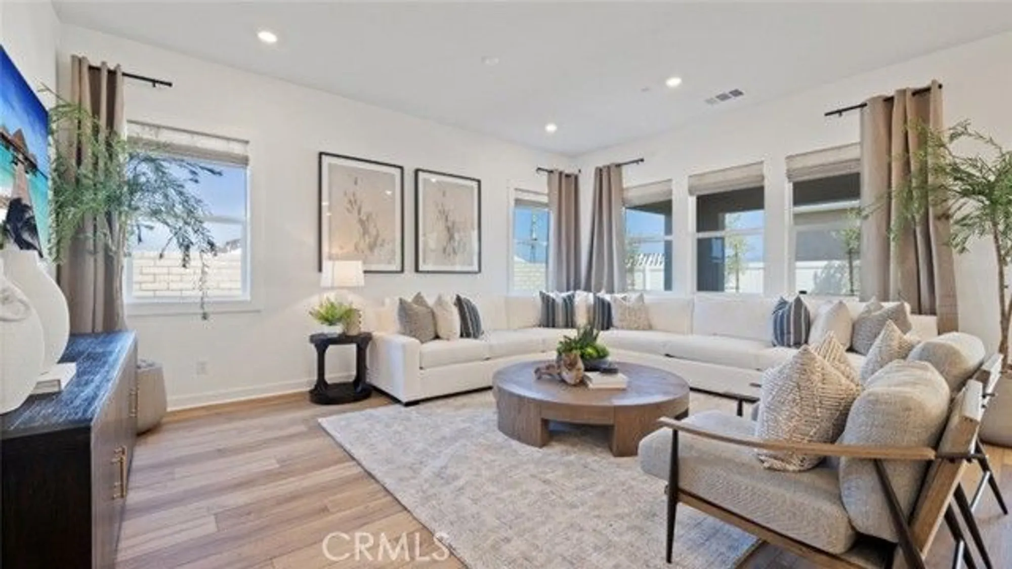 Property Slideshow image 6 of 25 | 24520 via el balneario, Valencia, CA, 91354