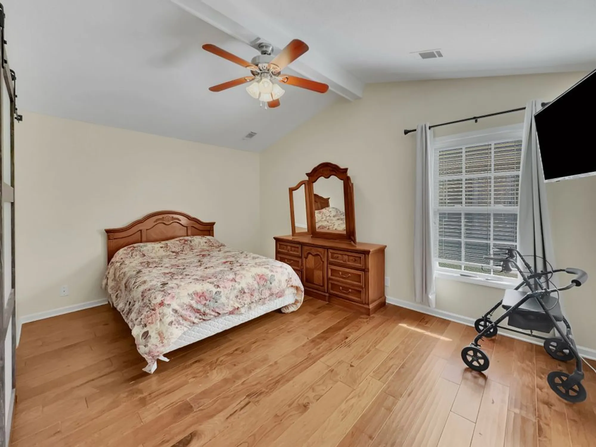 Property Slideshow image 16 of 30 | 395 devon chase hl unit 3804, Gallatin, TN, 37066