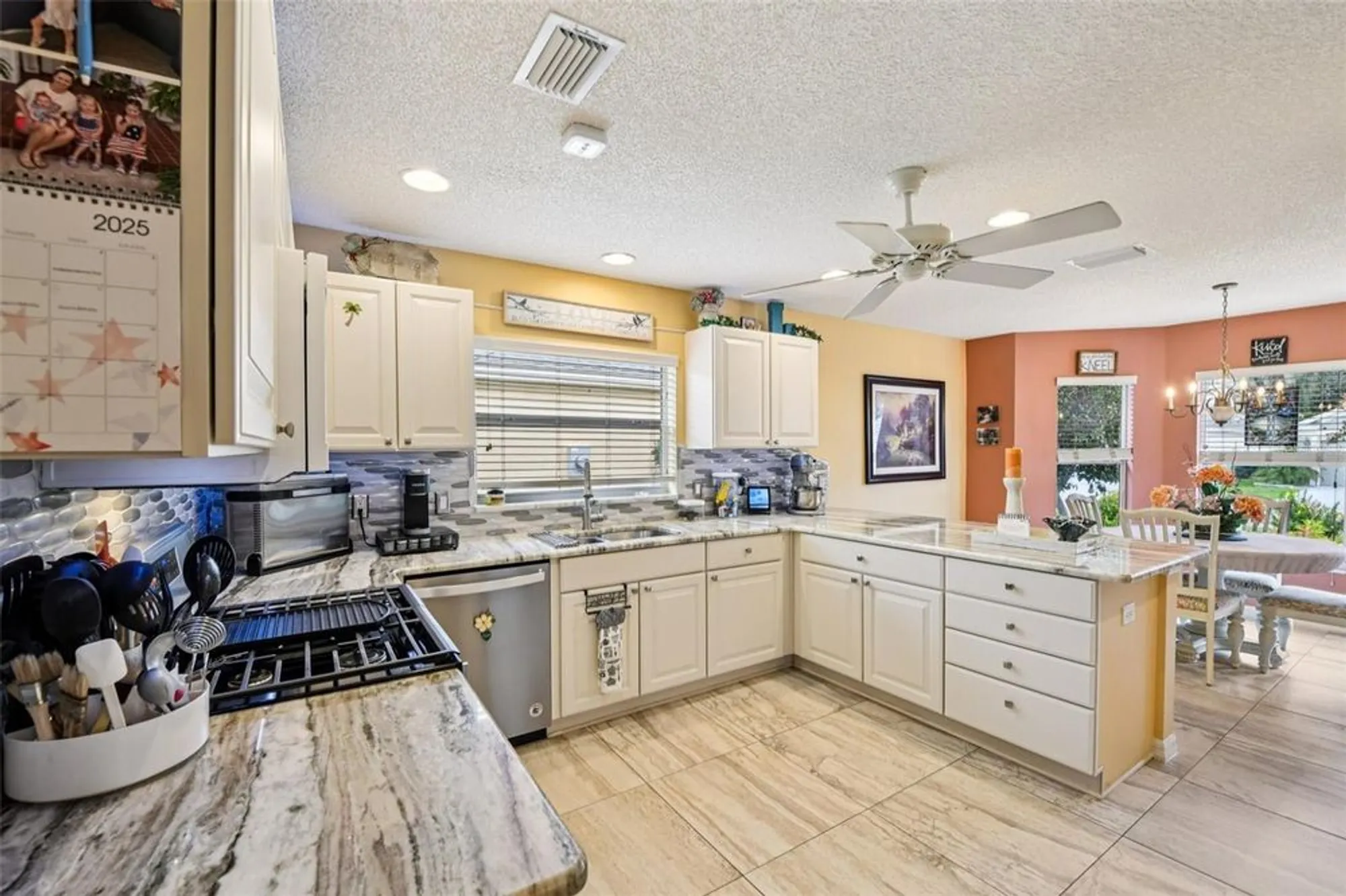 Property Slideshow image 17 of 62 | 2415 morven park way, The Villages, FL, 32162
