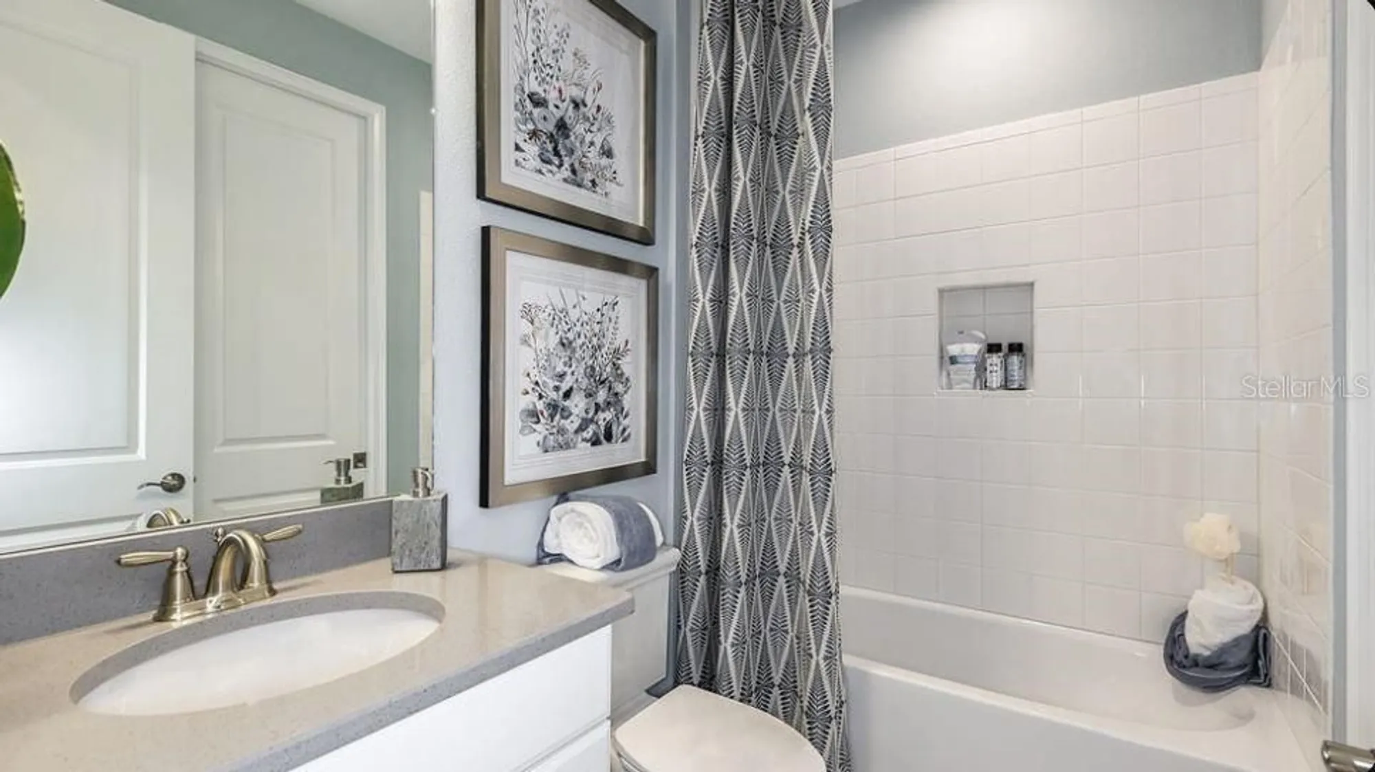 Property Slideshow image 18 of 36 | 3123 torta ct, Bradenton, FL, 34211