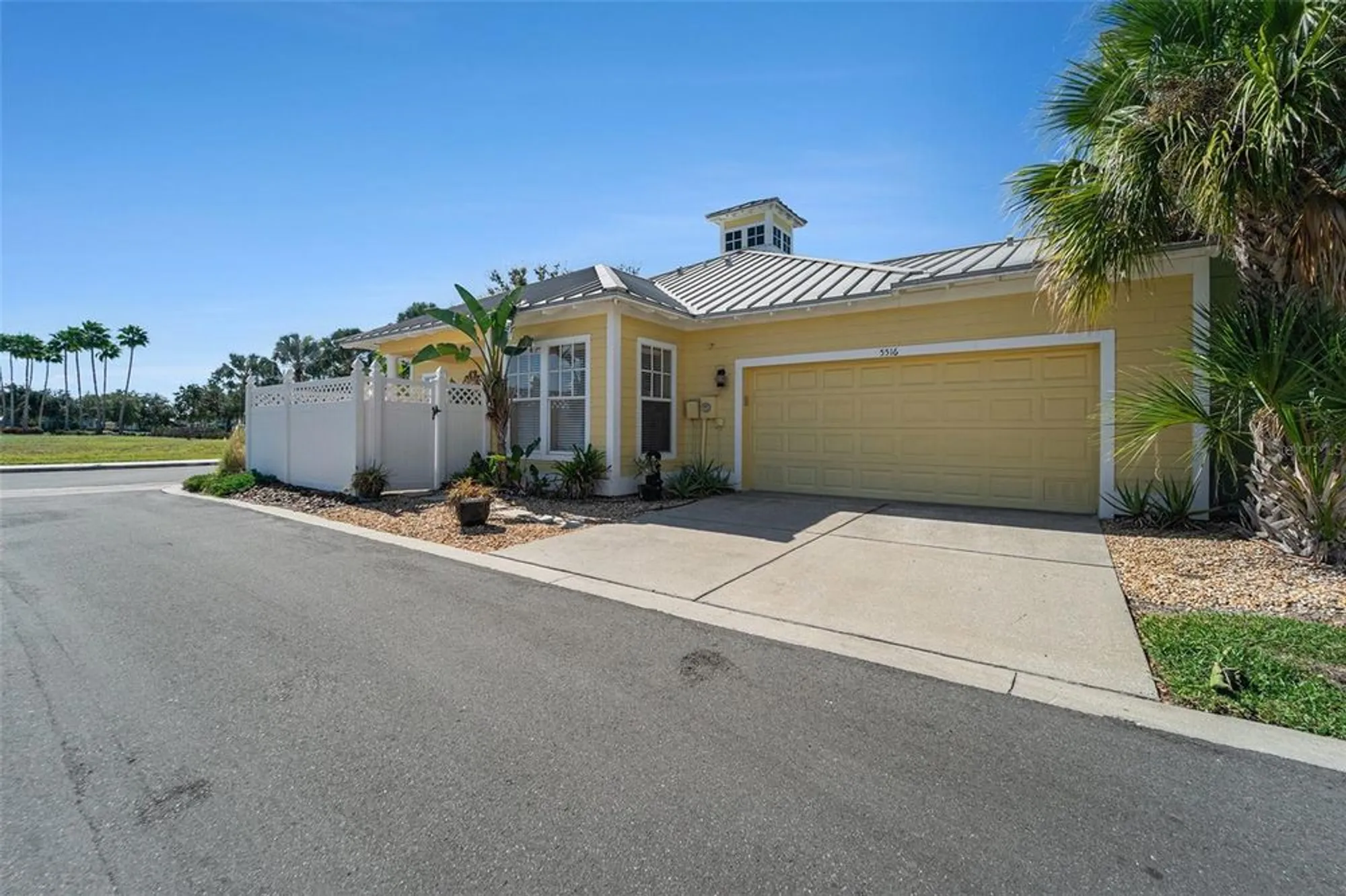 Property Slideshow image 31 of 31 | 5516 luminar pointe ln, Apollo Beach, FL, 33572