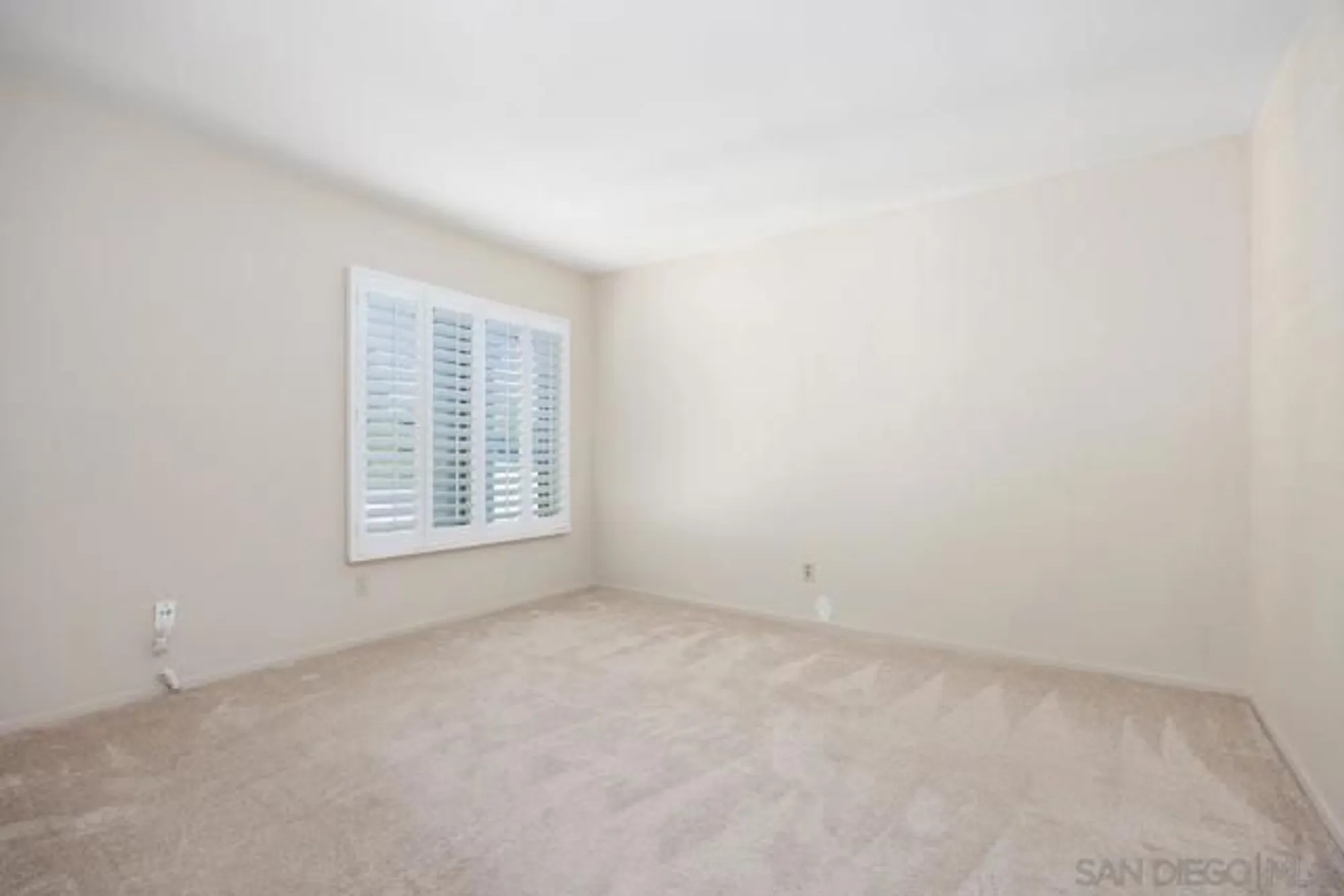 Property Slideshow image 13 of 29 | 17604 camino ancho, San Diego, CA, 92128