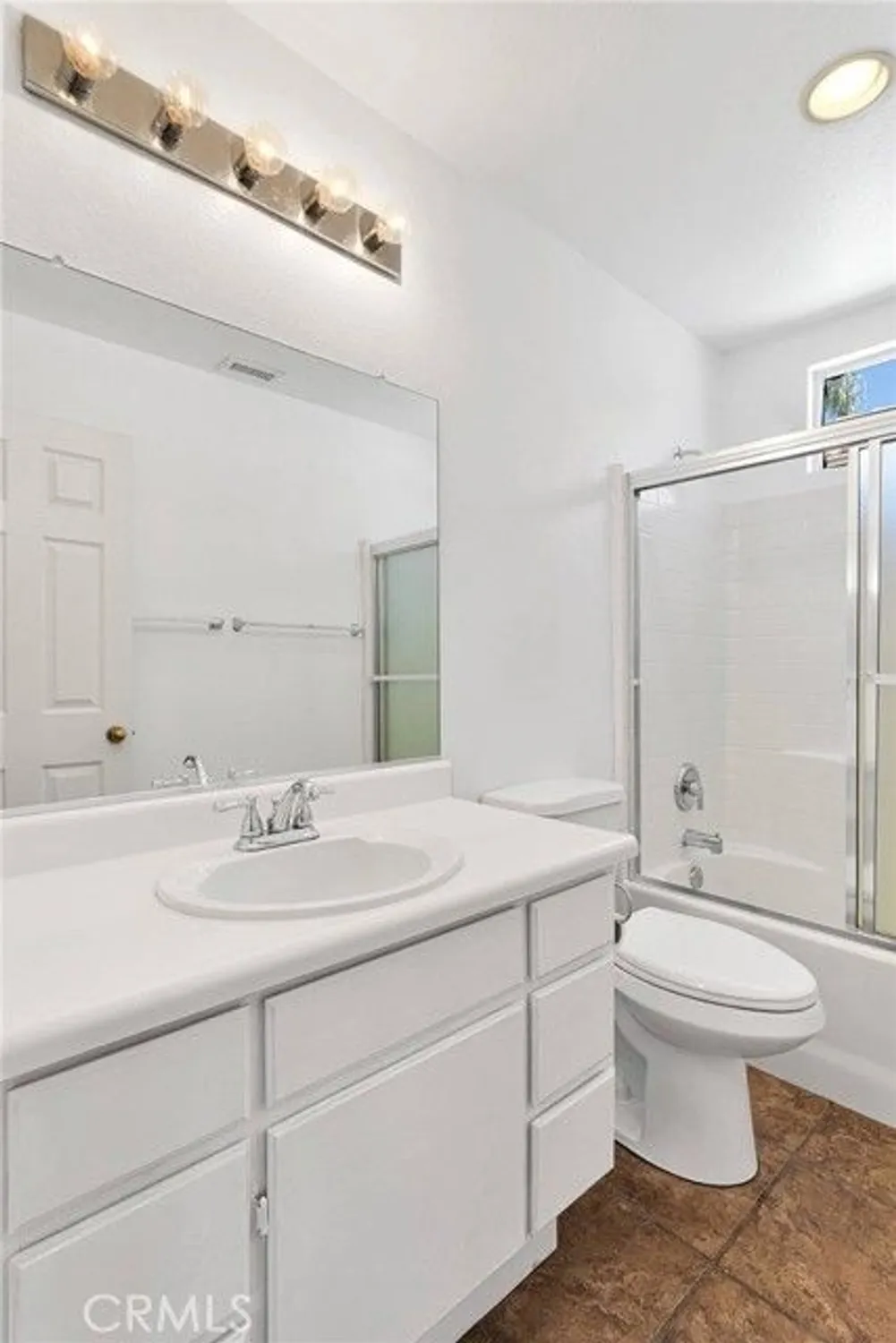 Property Slideshow image 14 of 42 | 40684 corte albara, Murrieta, CA, 92562