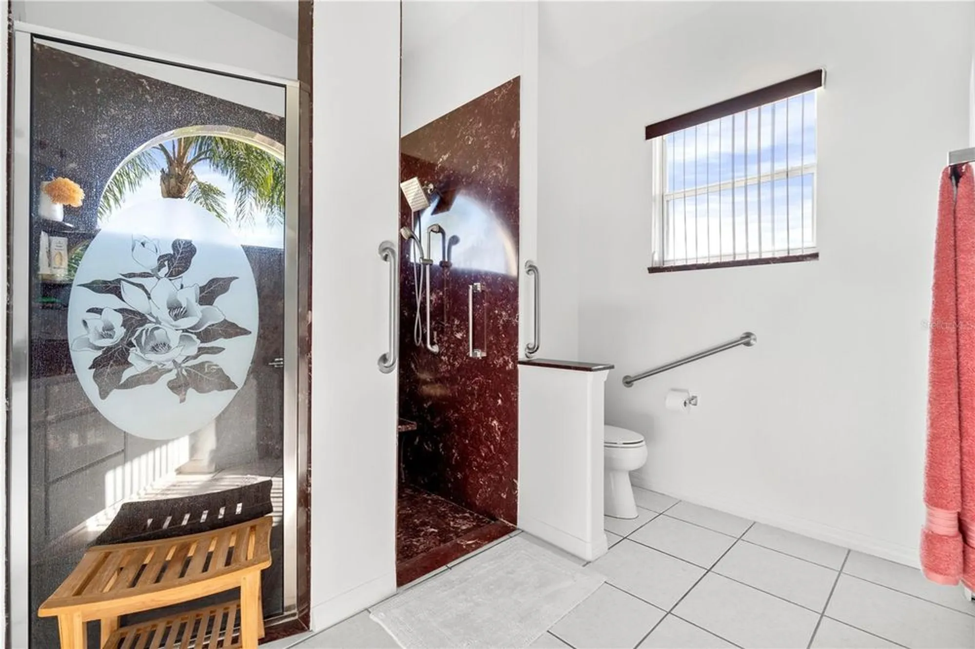 Property Slideshow image 18 of 38 | 5740 bounty cir, Tavares, FL, 32778