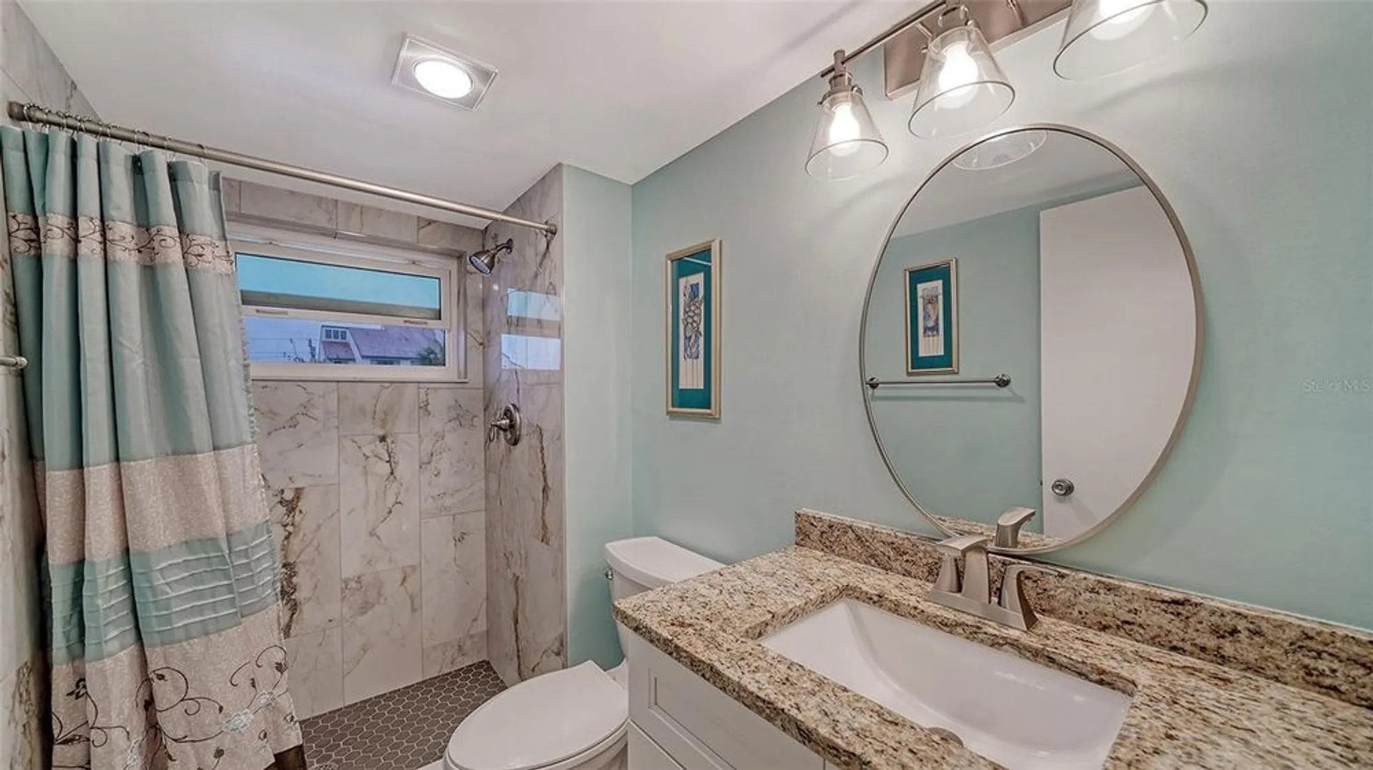Property Slideshow image 30 of 77 | 1250 n portofino dr # 305mar, Sarasota, FL, 34242
